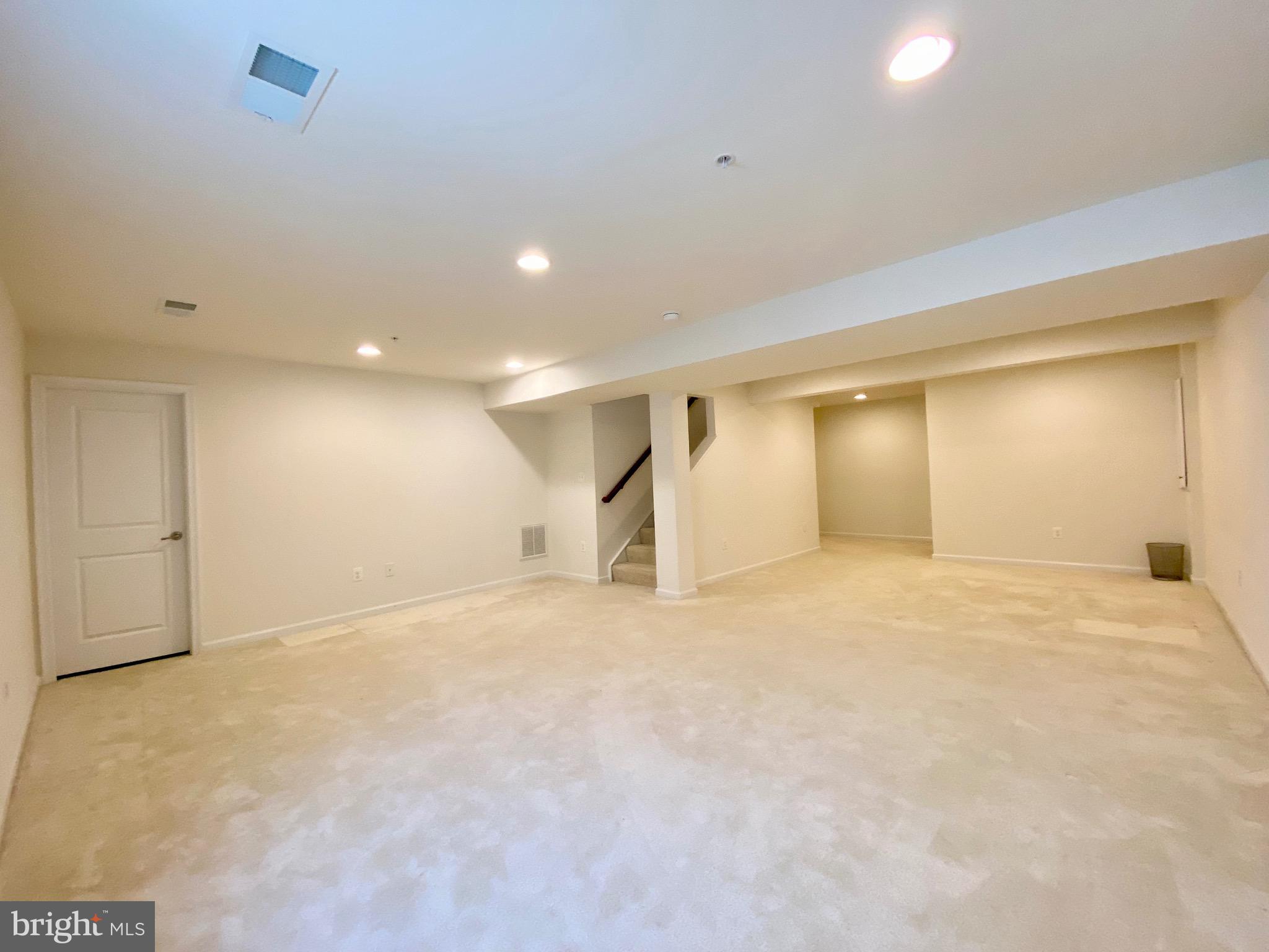 FIELDS AT ROCK GLENN - Residential Lease