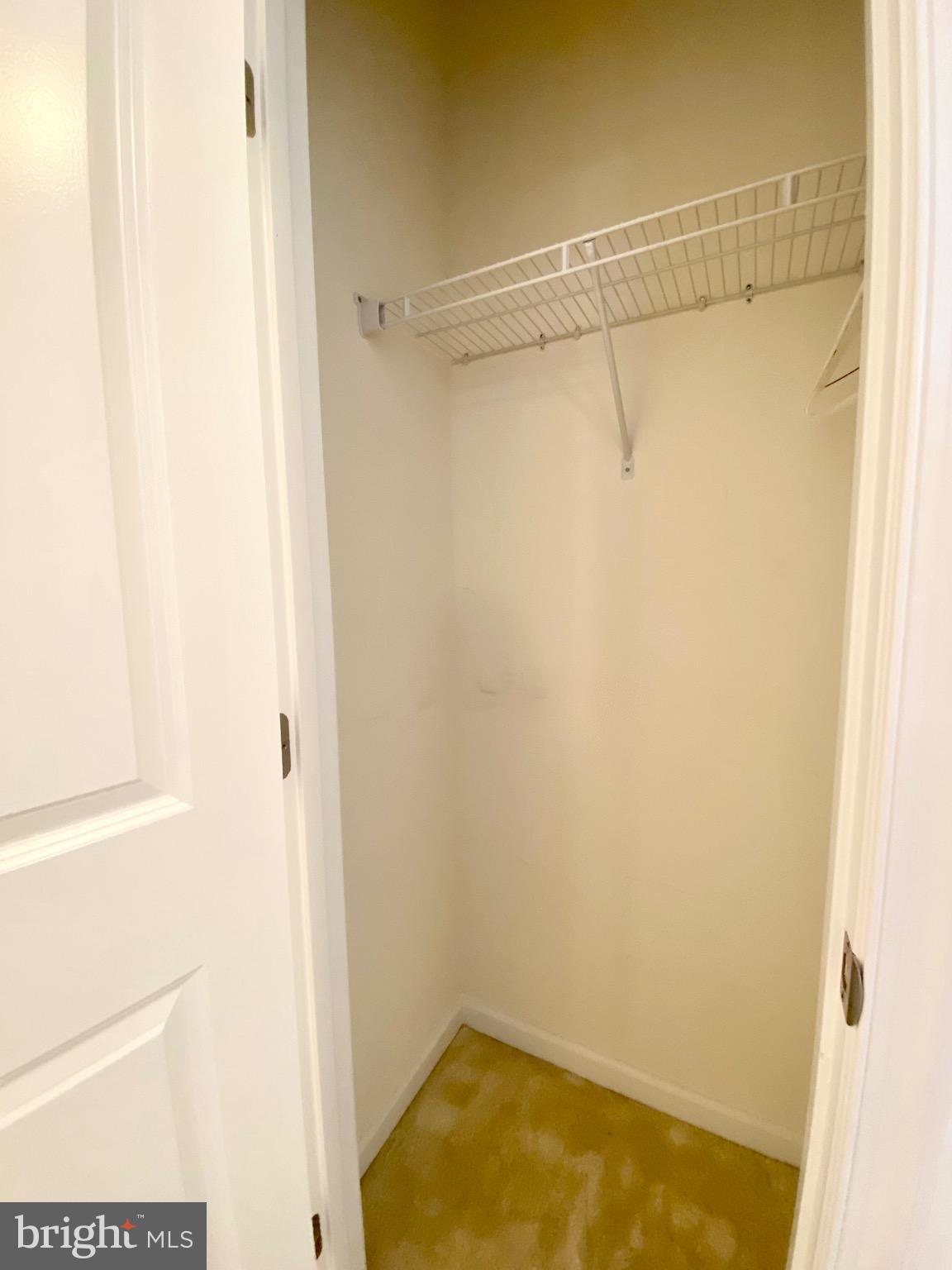 FIELDS AT ROCK GLENN - Residential Lease