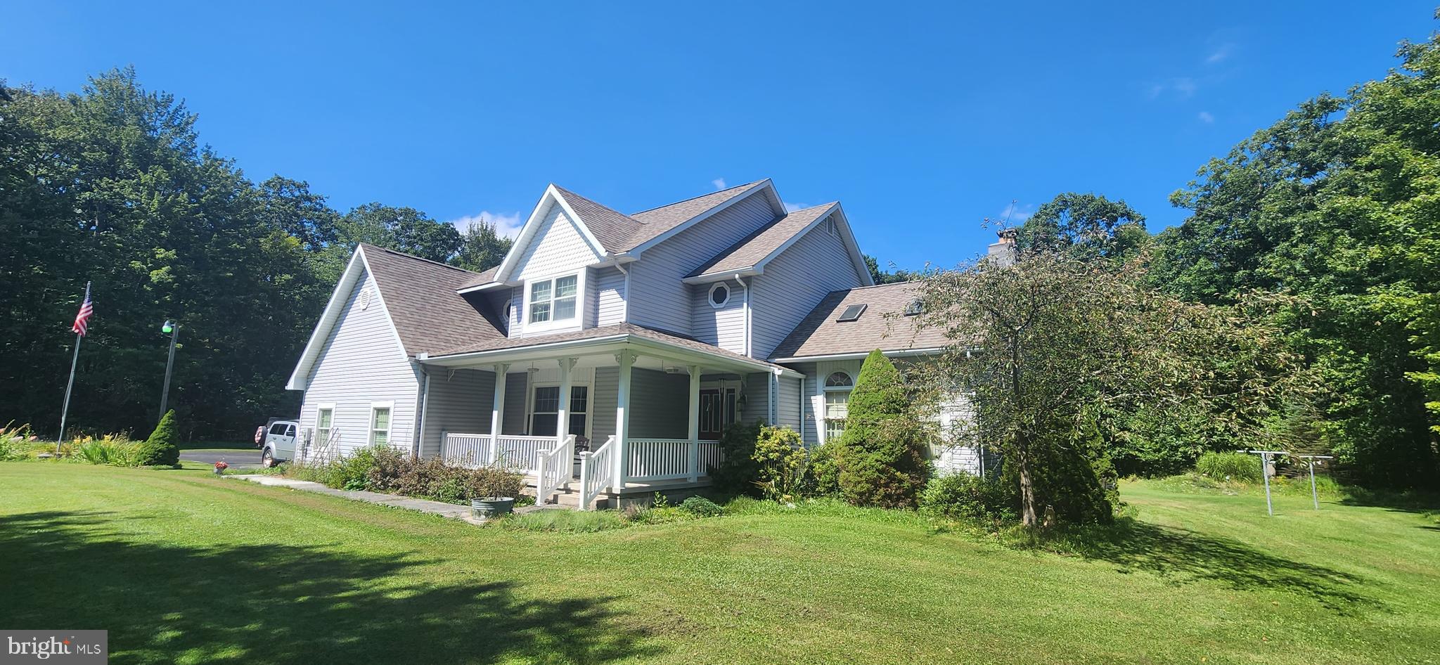 MEADOW MOUNTAIN TRAILS - Residential