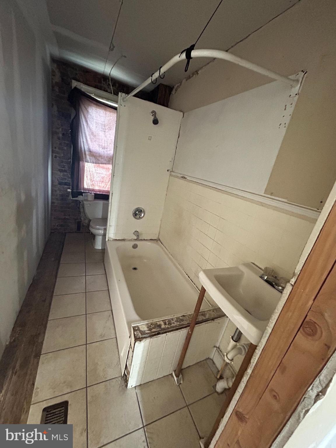 CLIFTON PARK - Residential