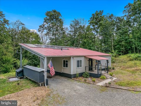 Homes For Sale - 397 Happy Valley Lane<br/> BERKELEY SPRINGS, WV 25411