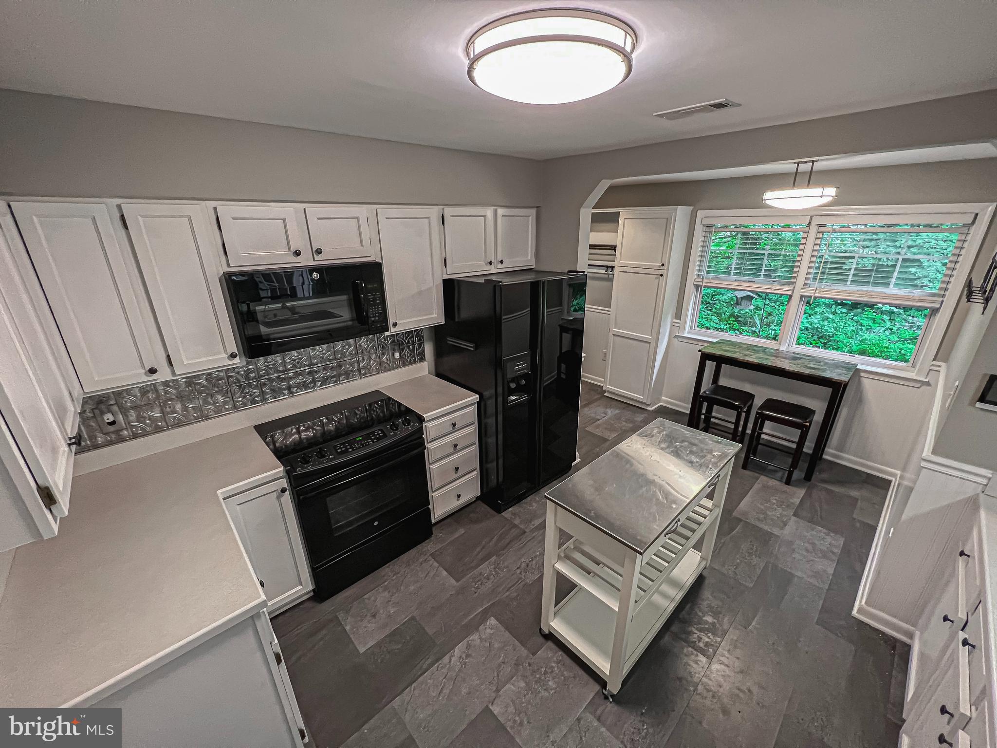 FRANKLIN FARM - Residential Lease