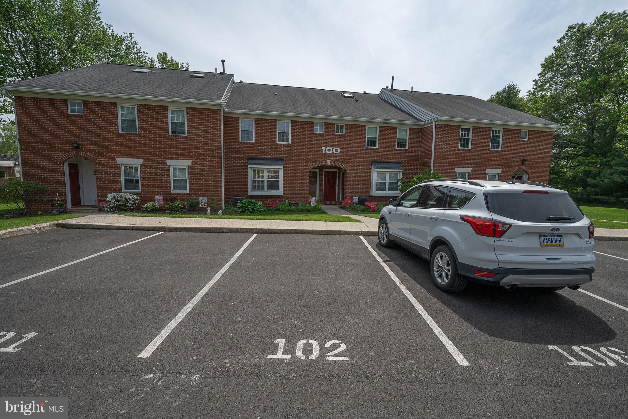 GOSHEN COMMONS - Residential Lease