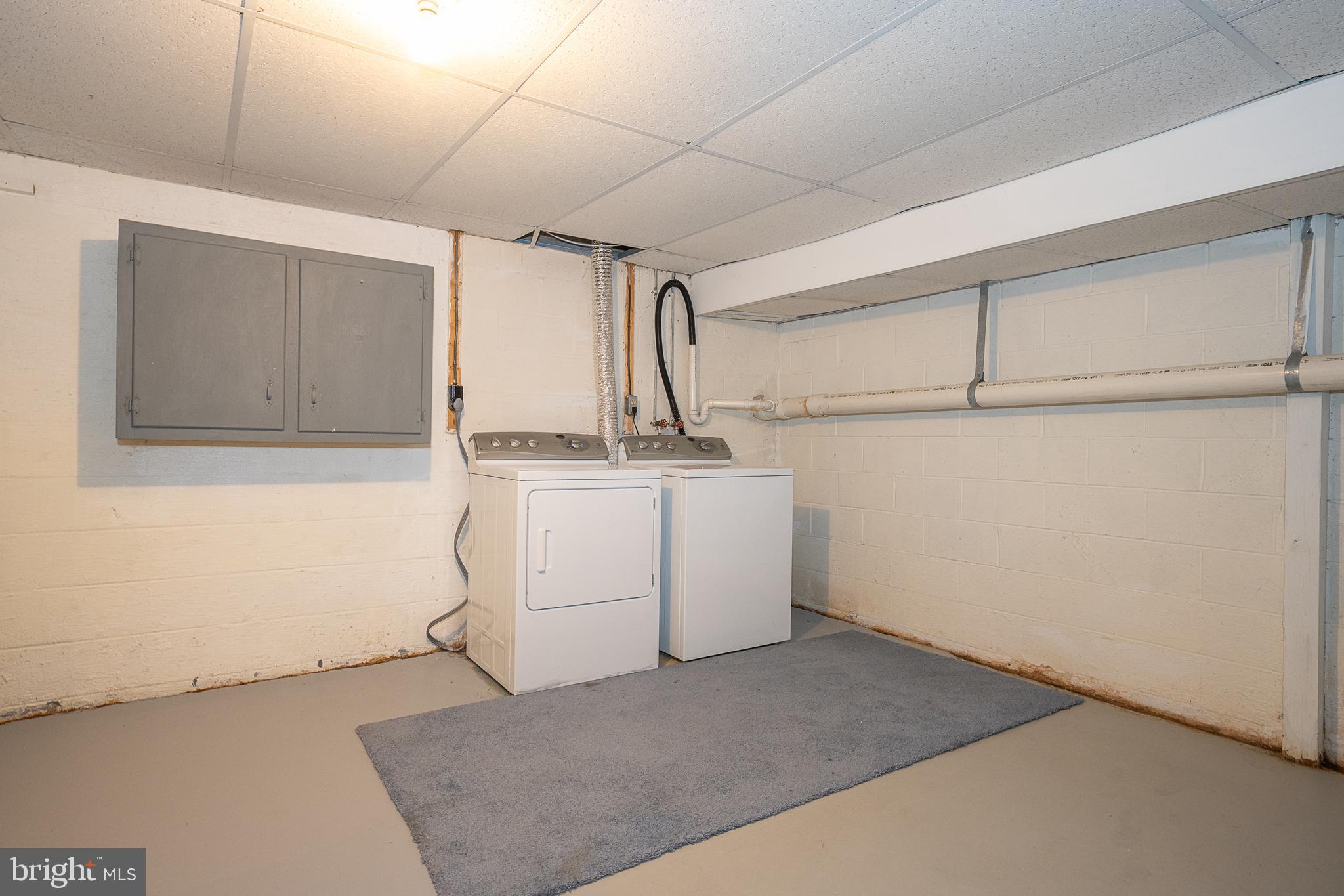 GOSHEN COMMONS - Residential Lease