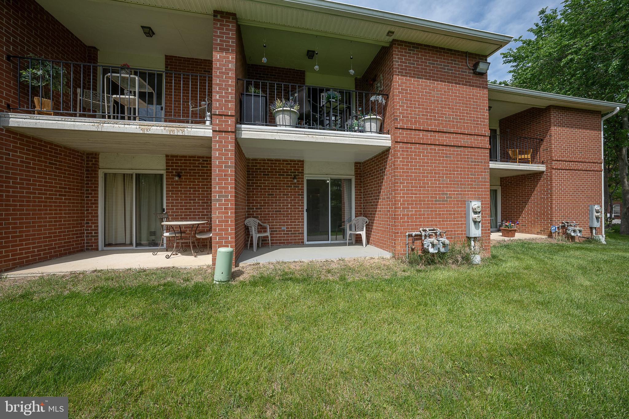 GOSHEN COMMONS - Residential Lease