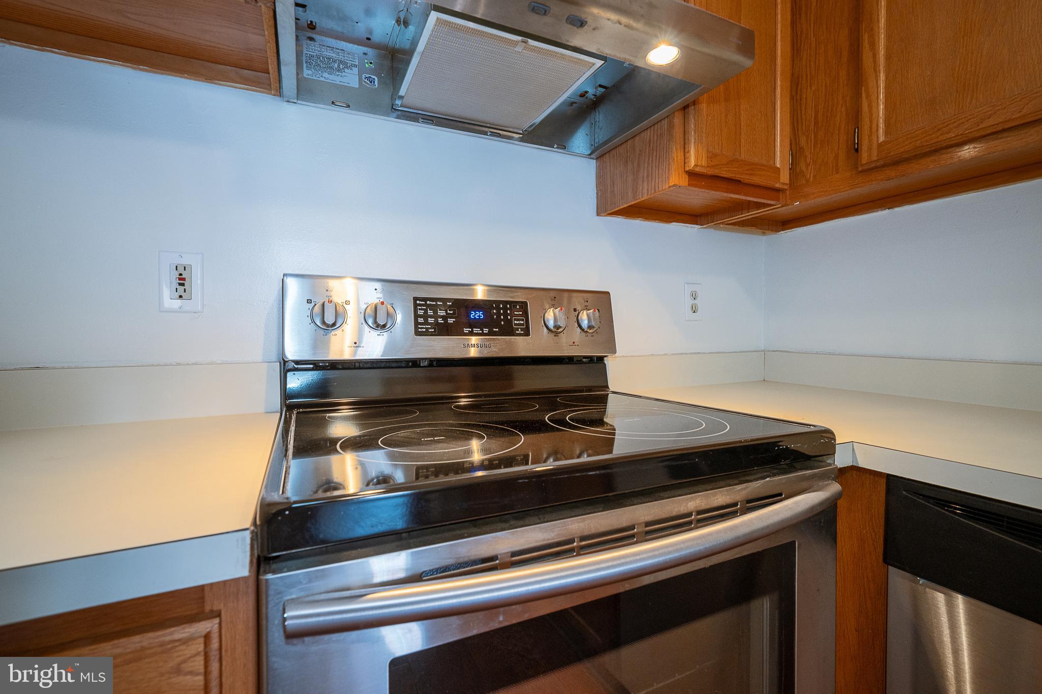 GOSHEN COMMONS - Residential Lease