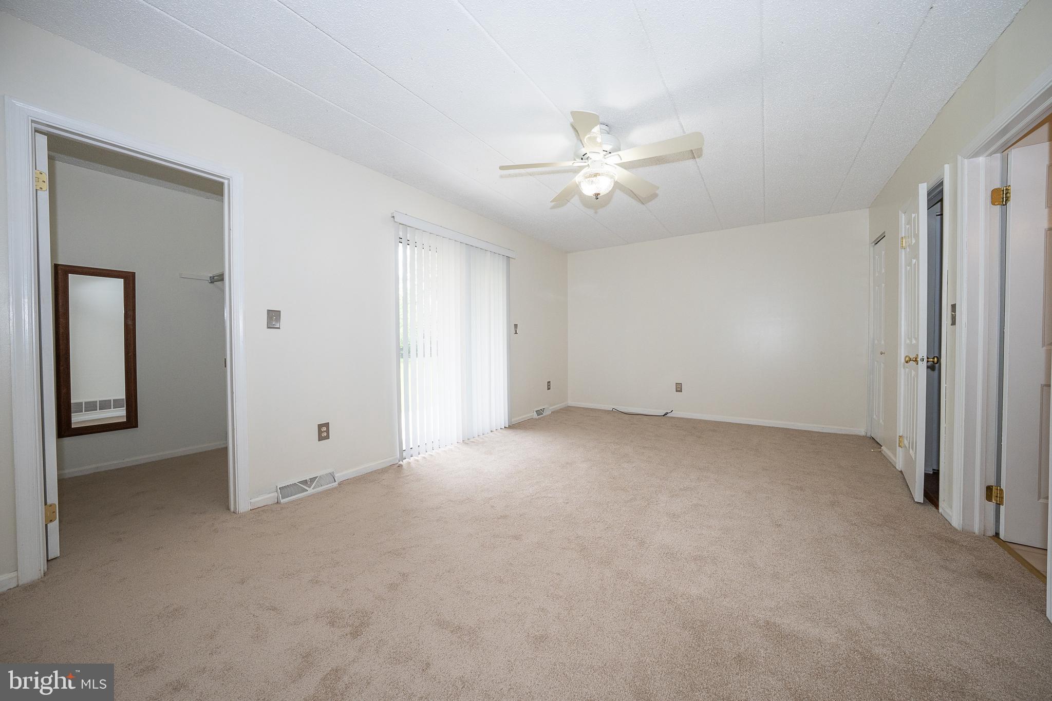 GOSHEN COMMONS - Residential Lease