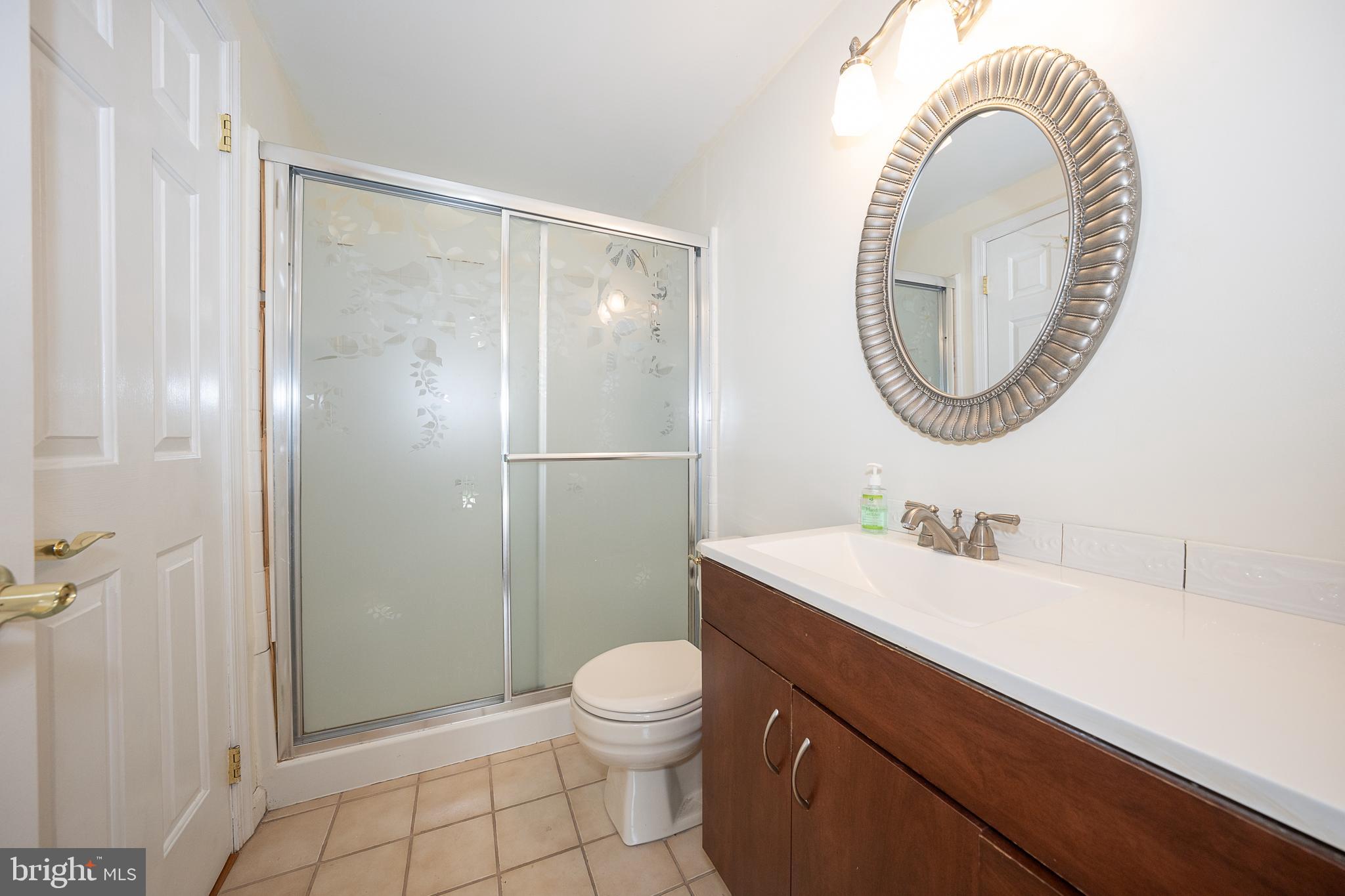 GOSHEN COMMONS - Residential Lease