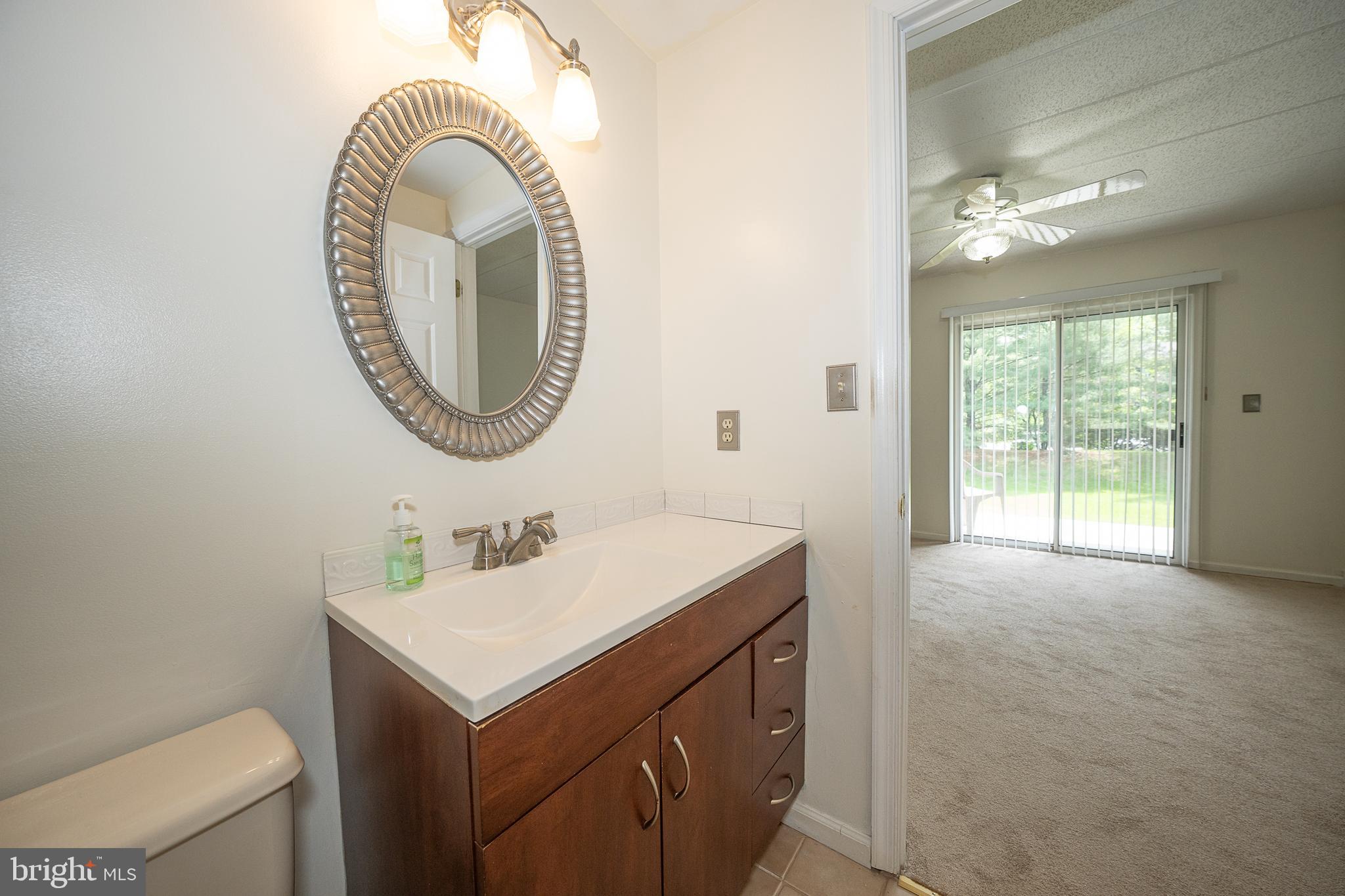 GOSHEN COMMONS - Residential Lease