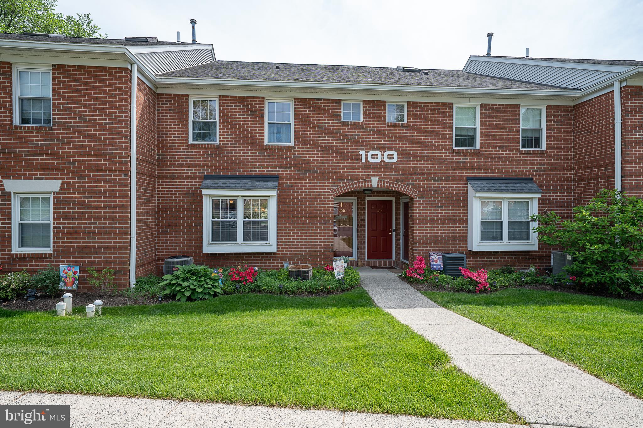 GOSHEN COMMONS - Residential Lease