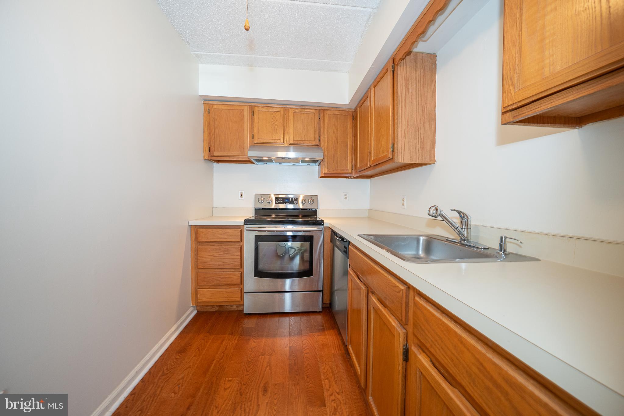 GOSHEN COMMONS - Residential Lease