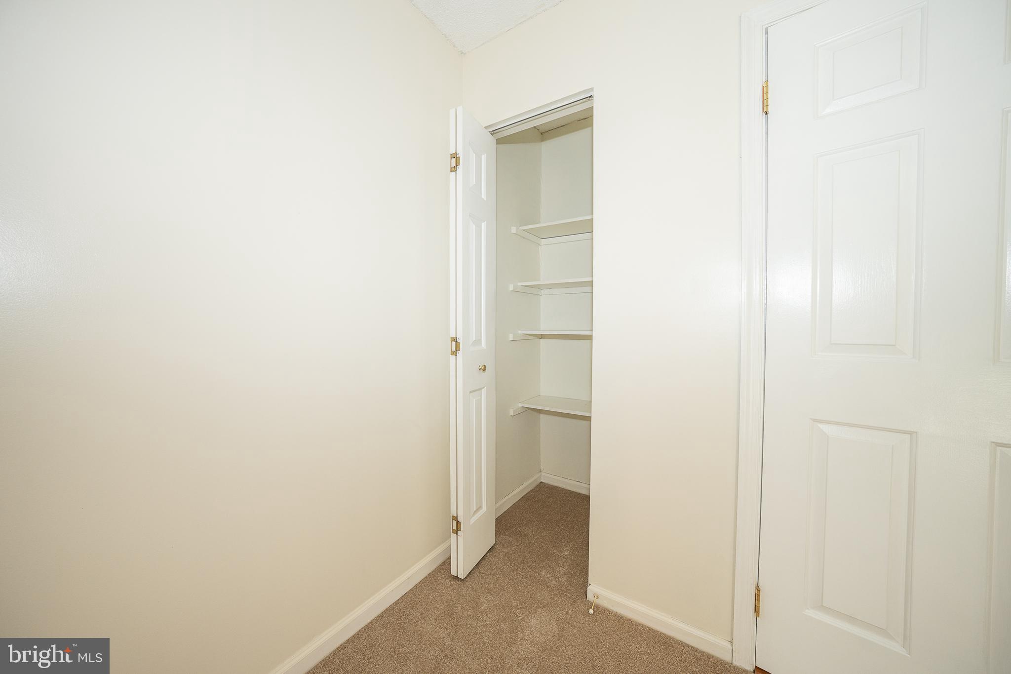 GOSHEN COMMONS - Residential Lease