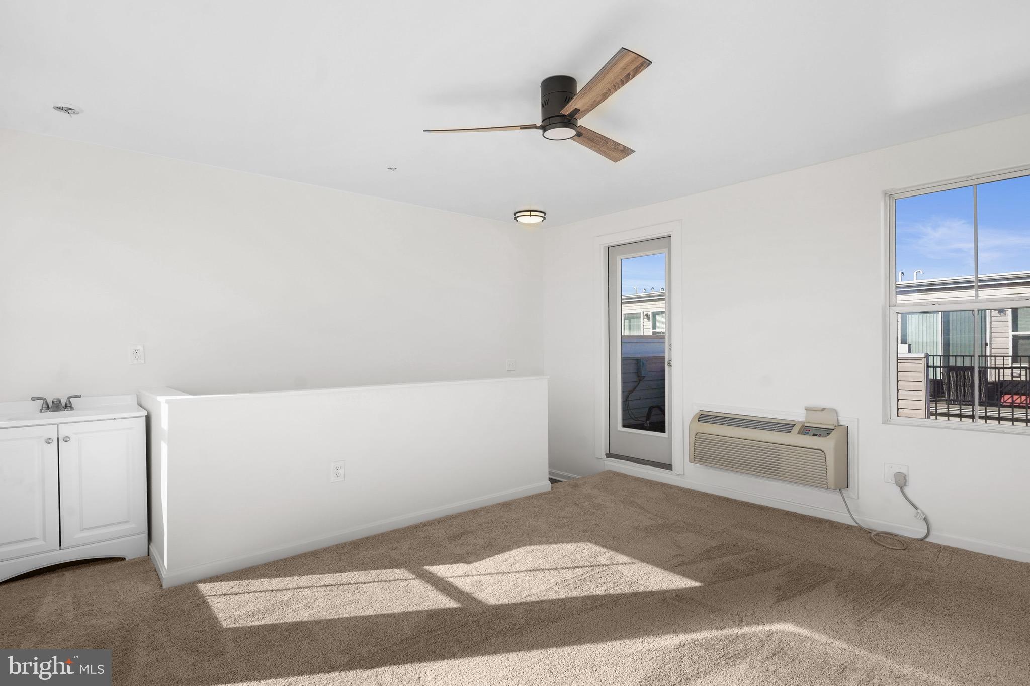 GREEKTOWN - Residential