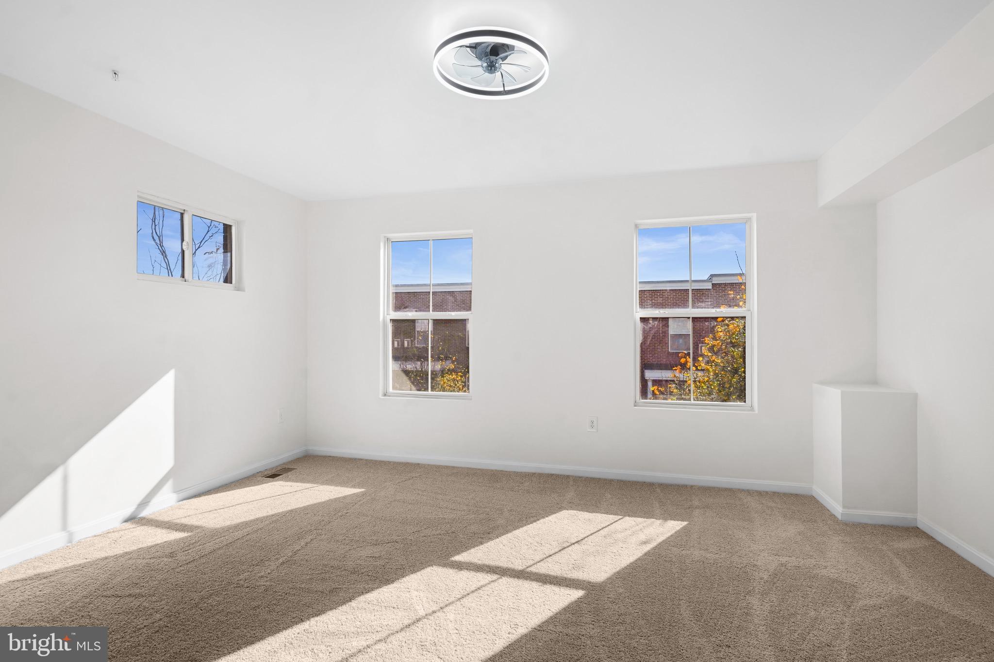 GREEKTOWN - Residential