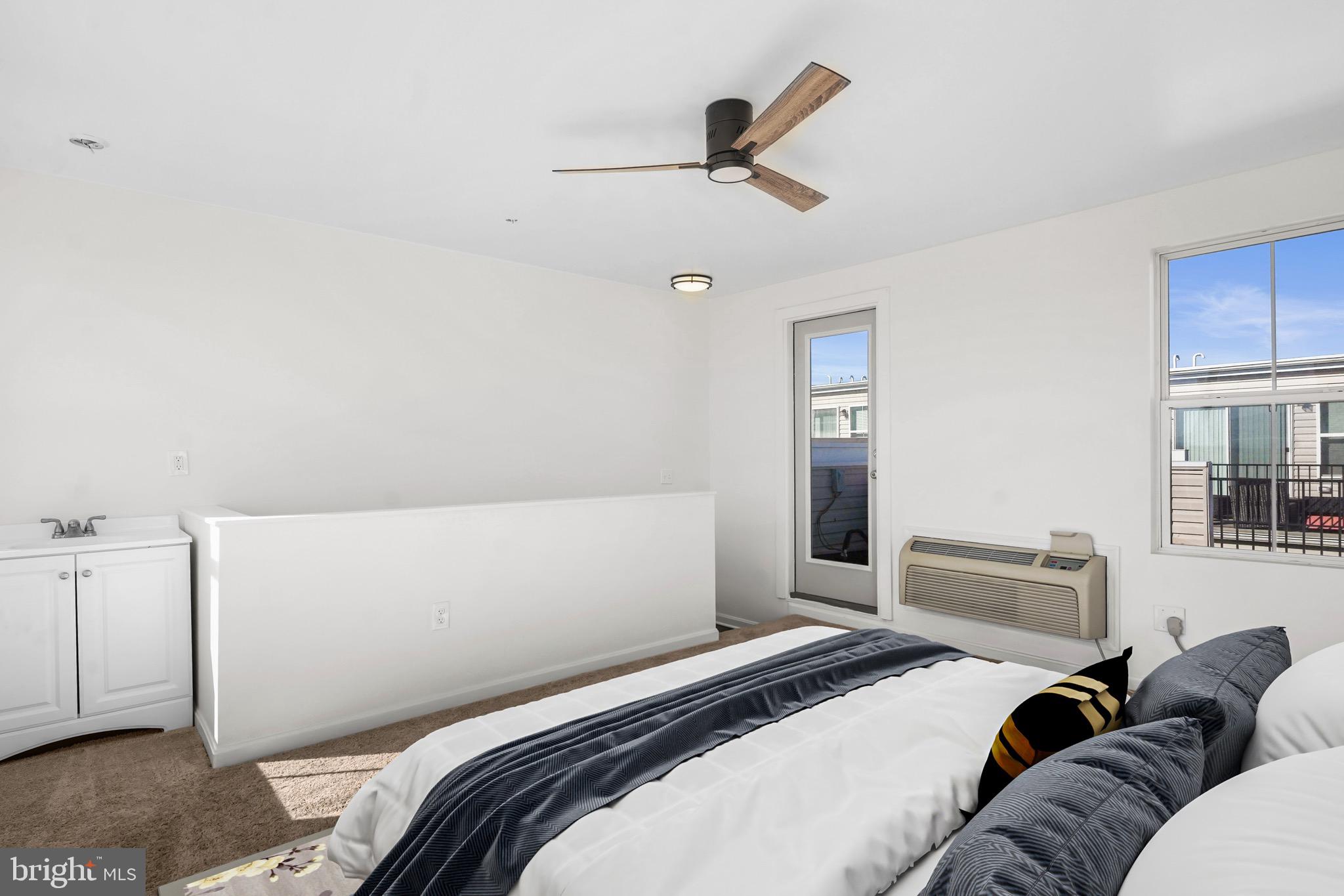 GREEKTOWN - Residential