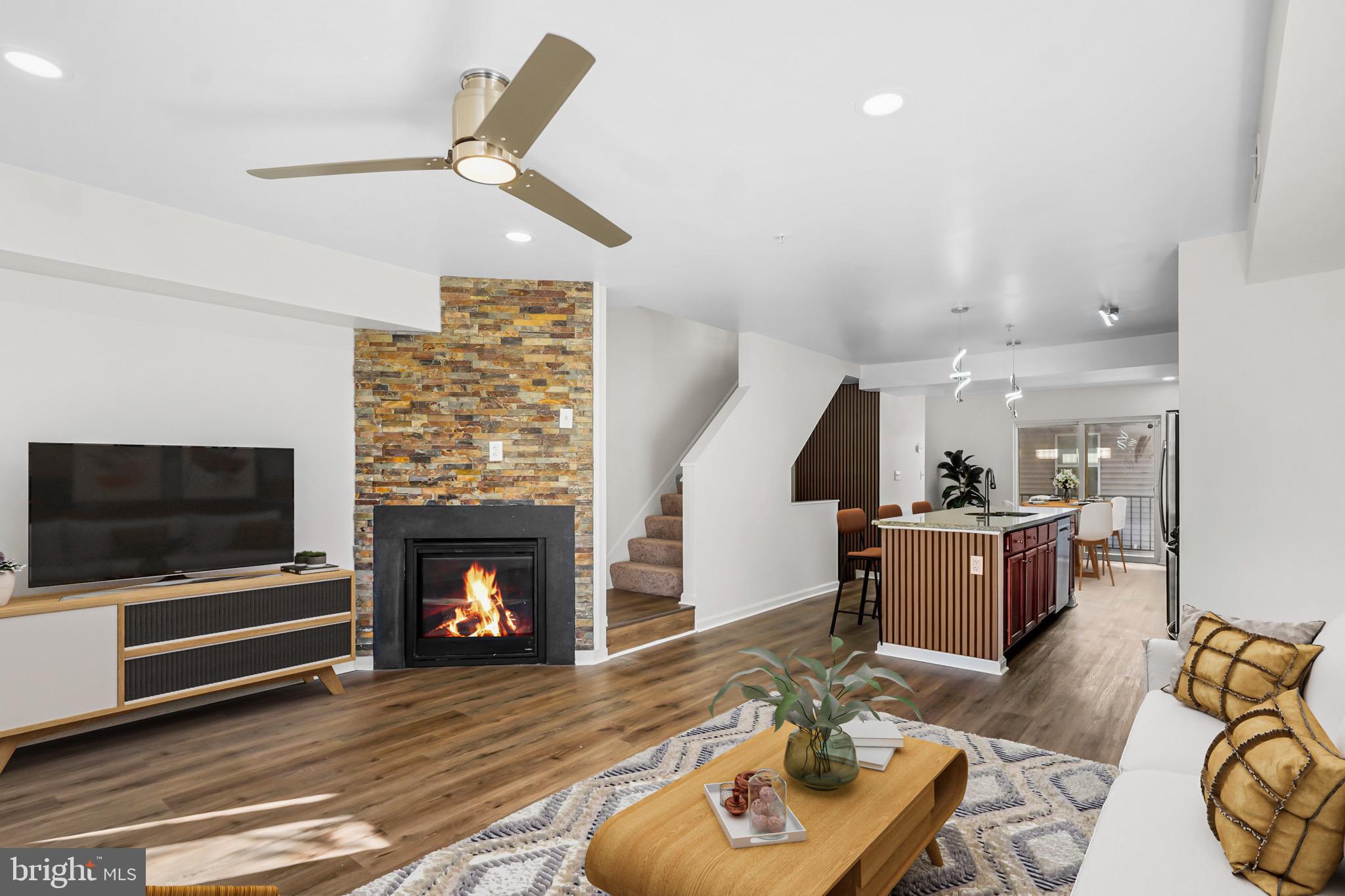 GREEKTOWN - Residential