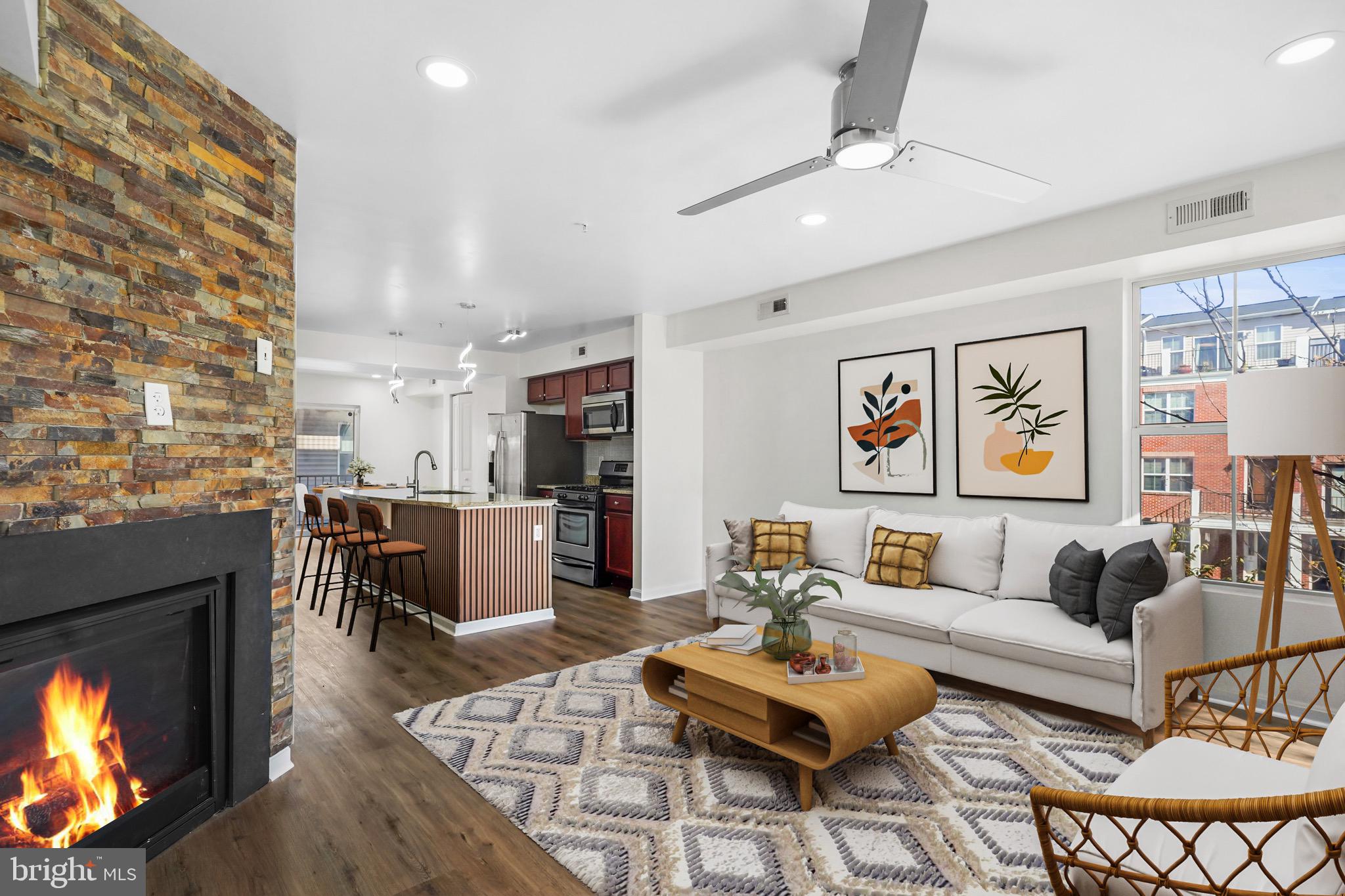 GREEKTOWN - Residential