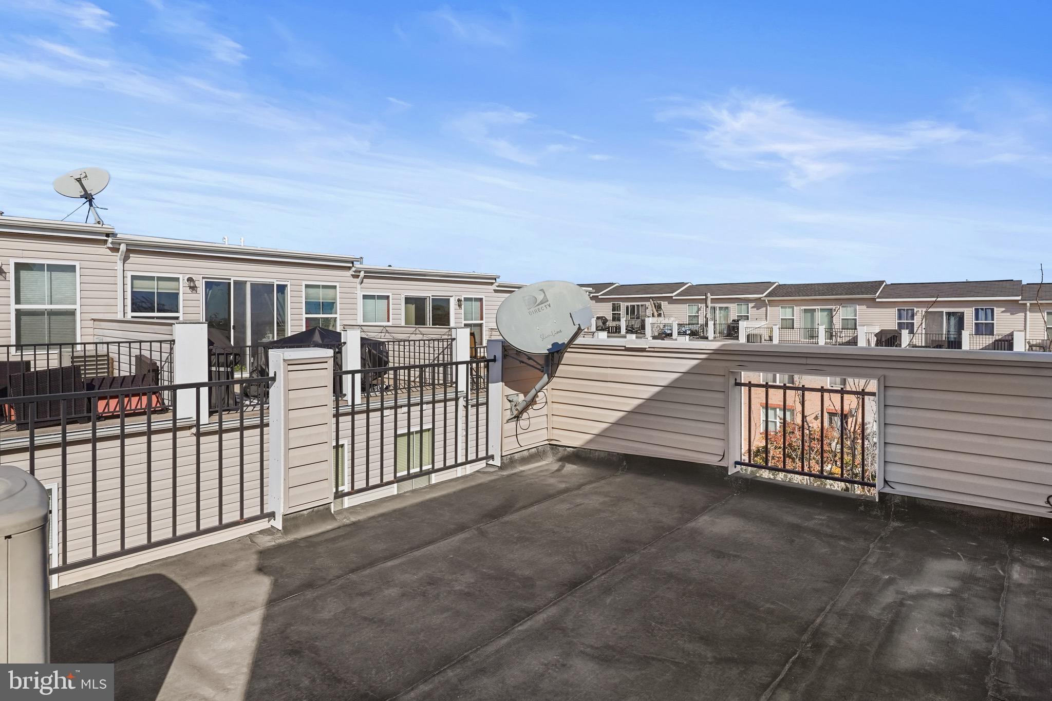 GREEKTOWN - Residential