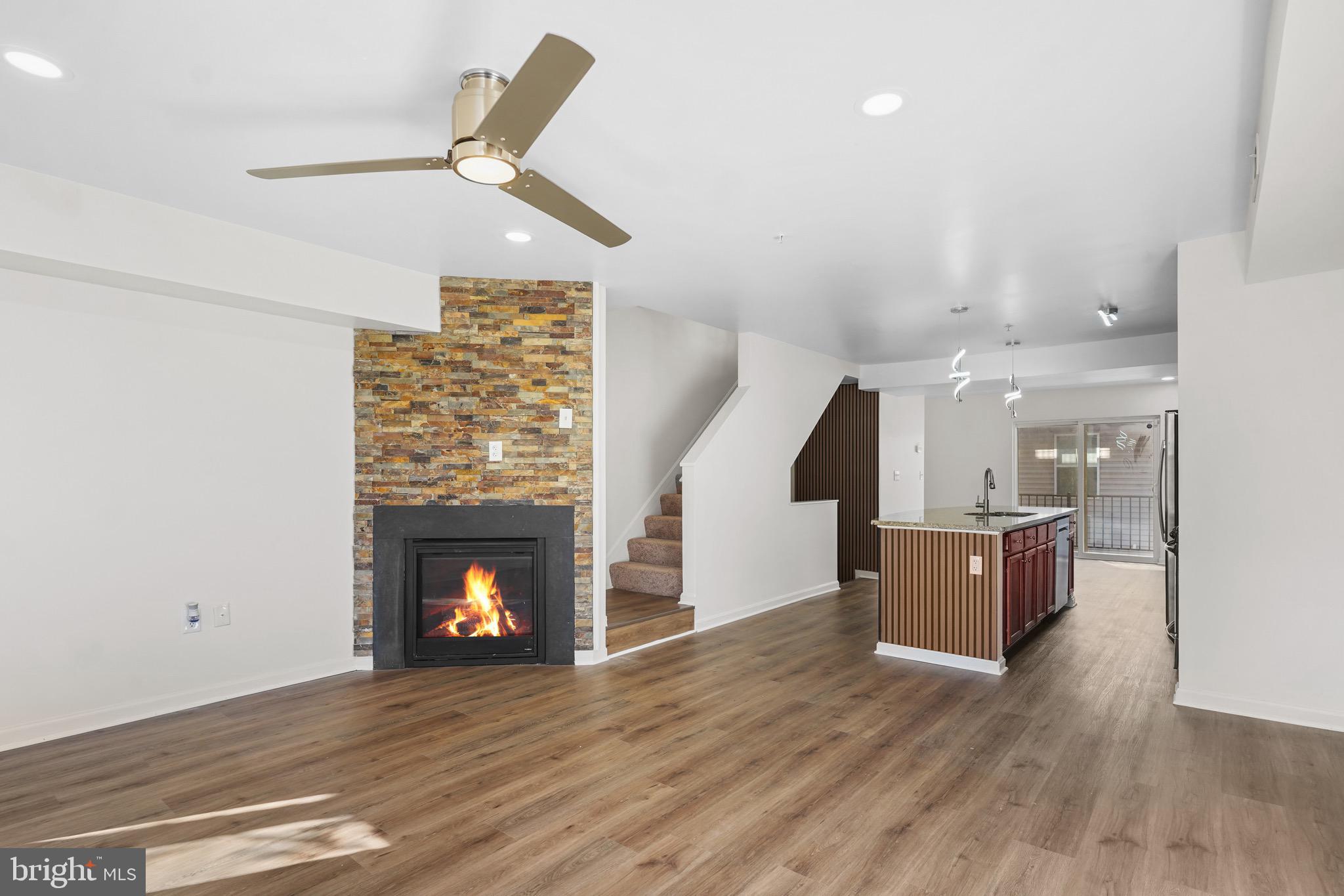 GREEKTOWN - Residential