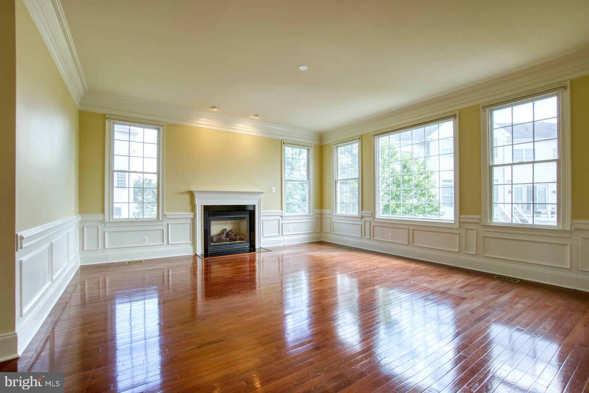 CHASE AT BELMONT COUNTRY - Residential