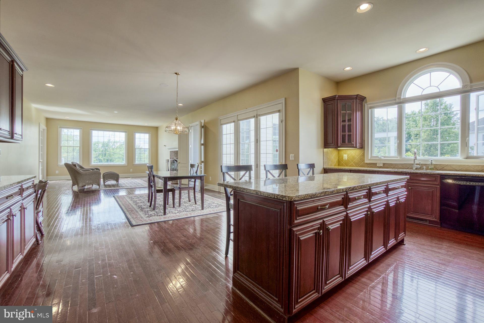 CHASE AT BELMONT COUNTRY - Residential