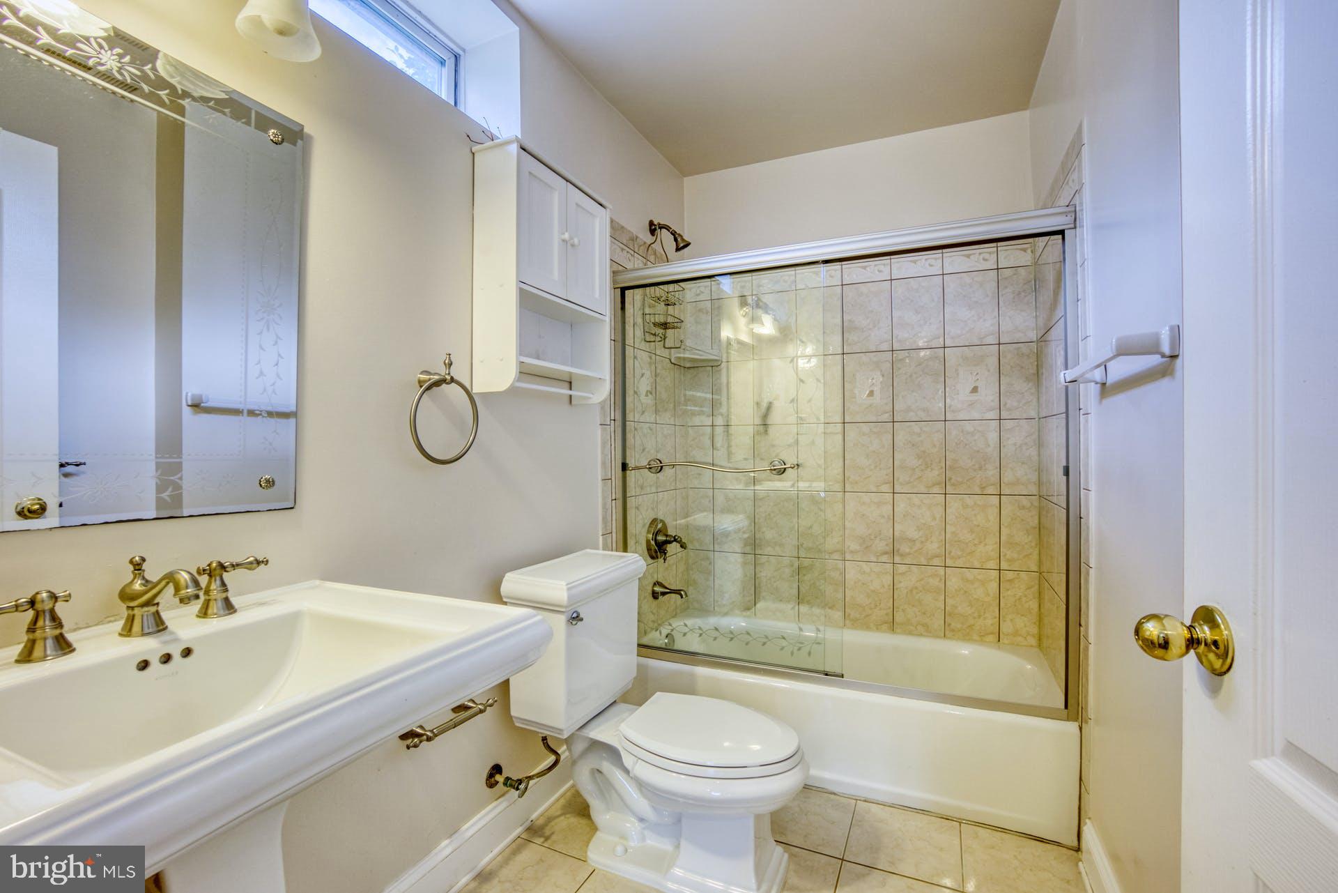 CHASE AT BELMONT COUNTRY - Residential