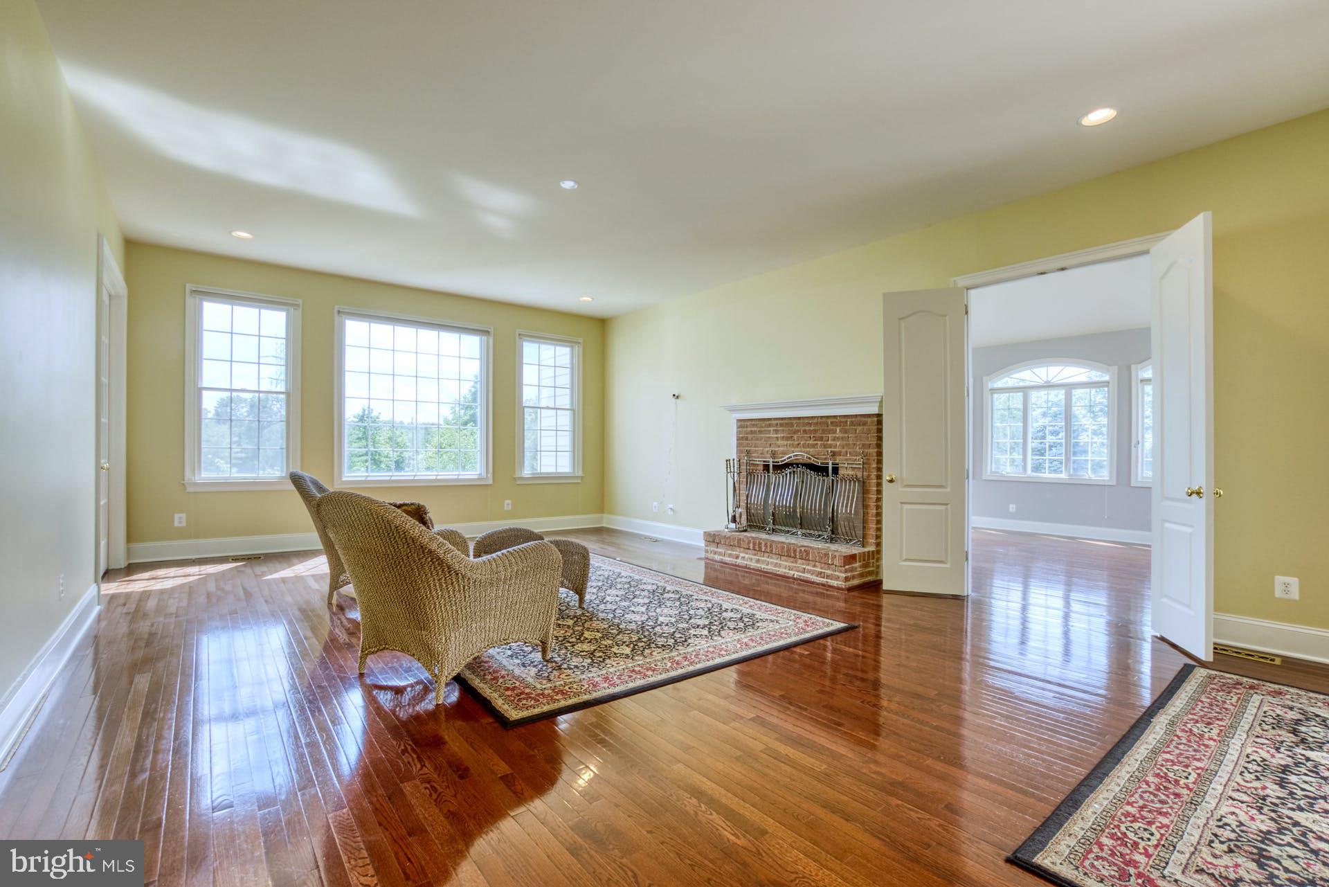 CHASE AT BELMONT COUNTRY - Residential