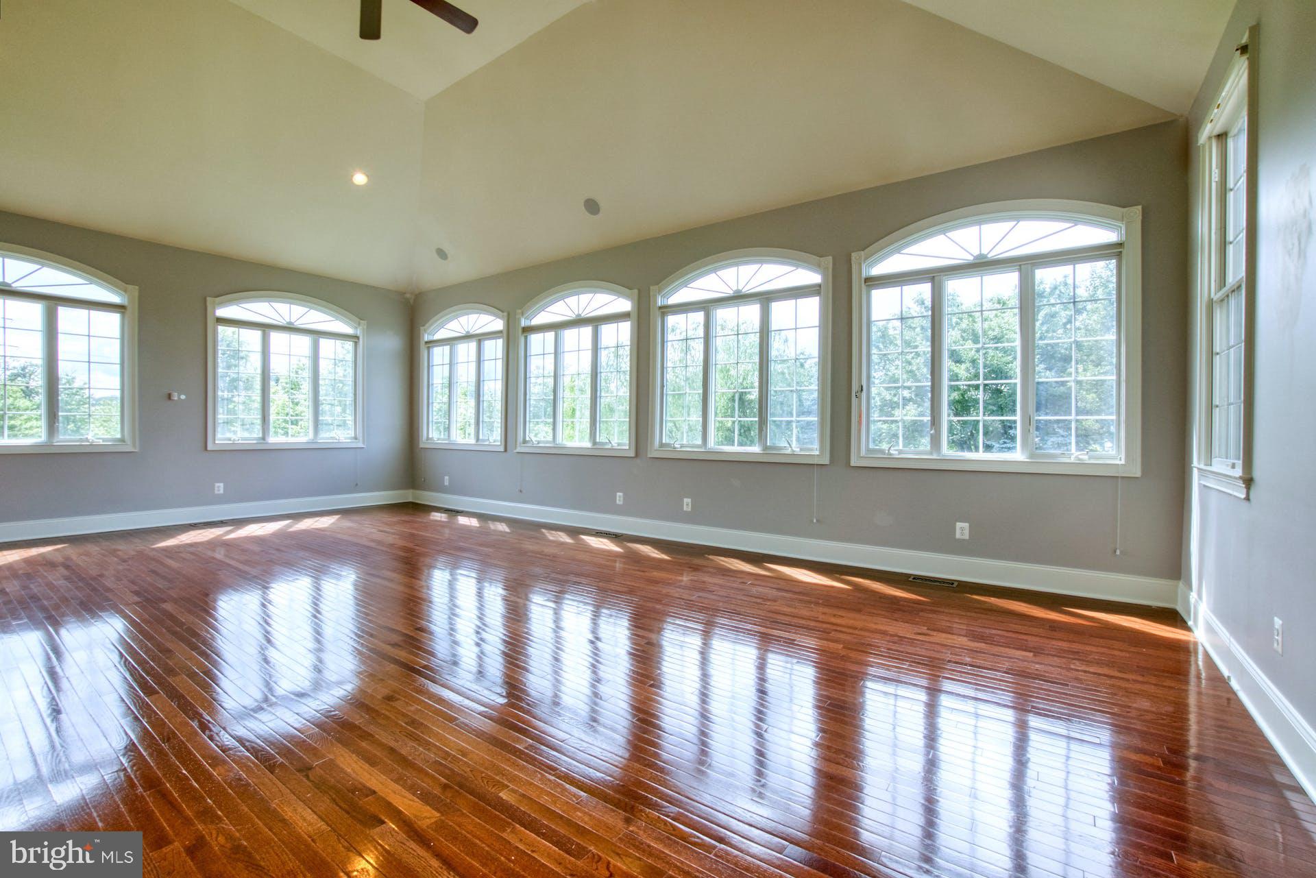 CHASE AT BELMONT COUNTRY - Residential