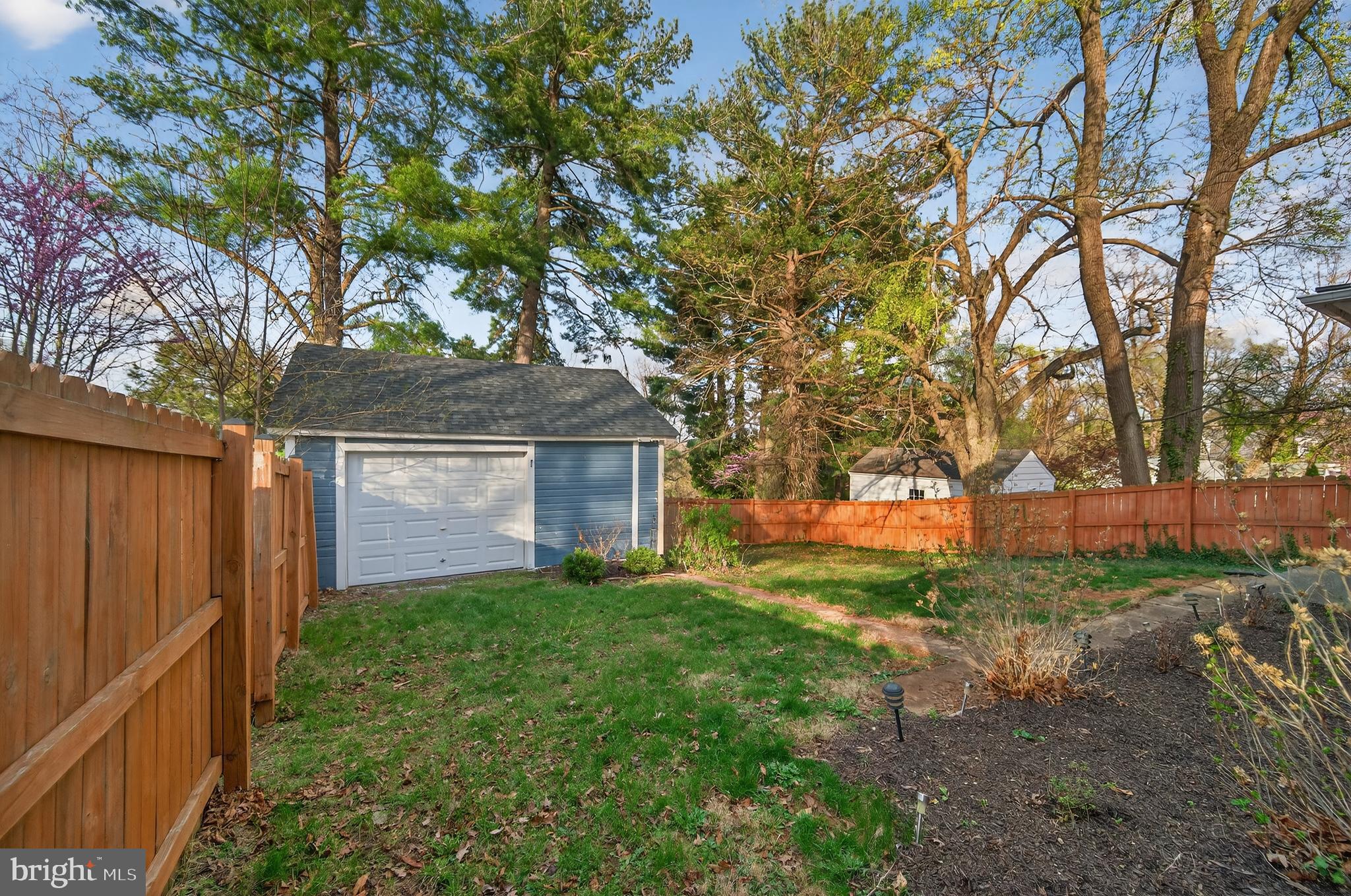 EDGEWOOD PARK - Residential