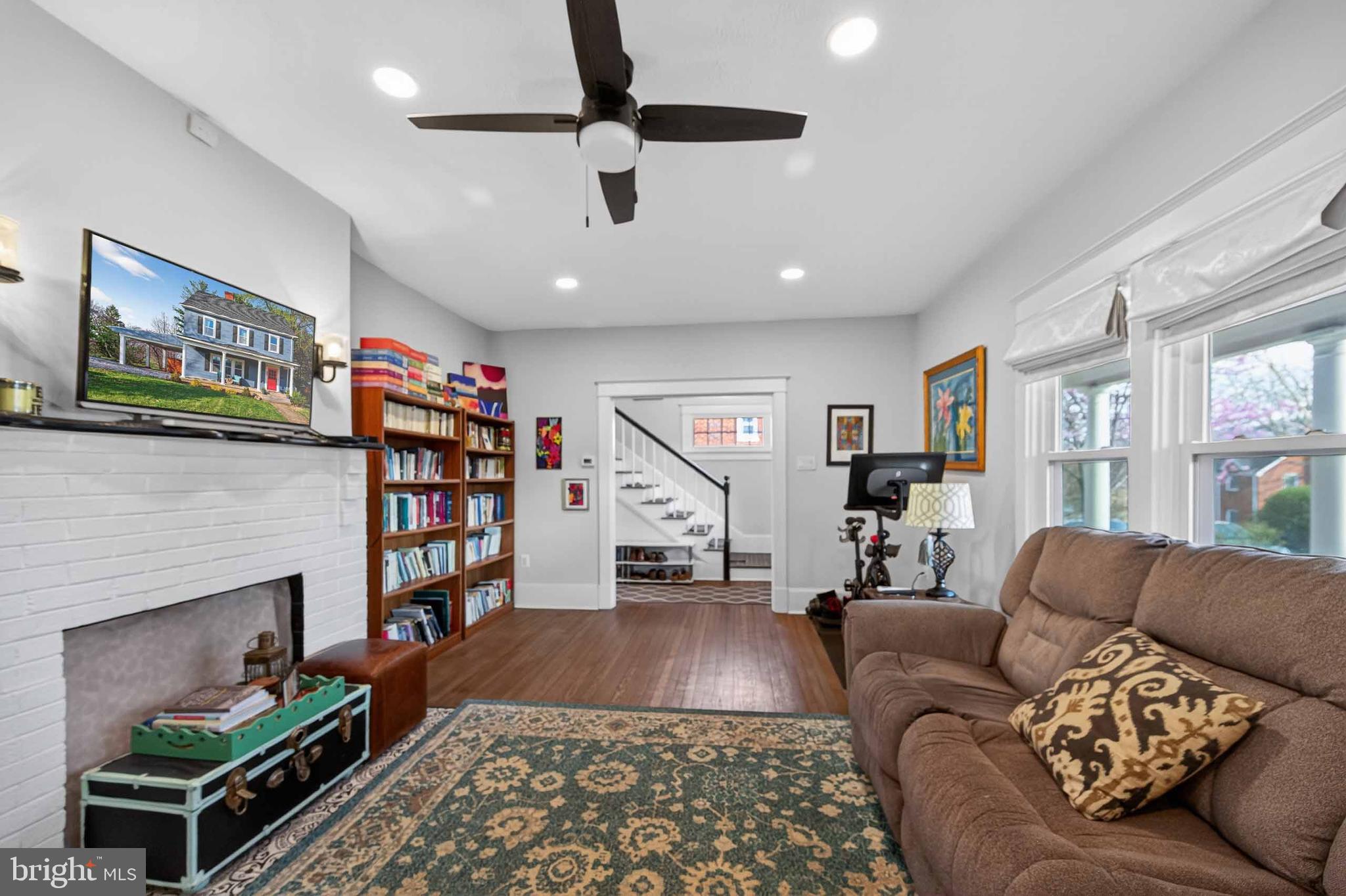 EDGEWOOD PARK - Residential