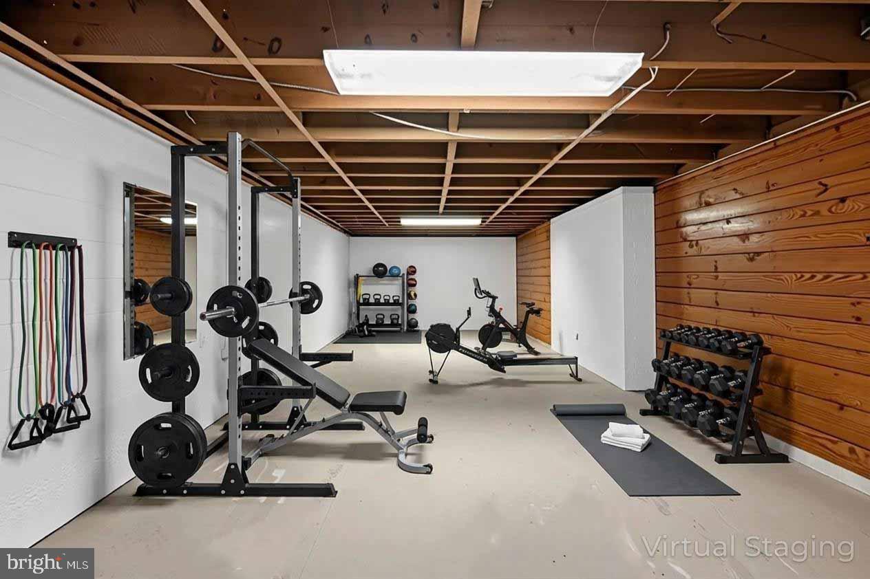 EDGEWOOD PARK - Residential