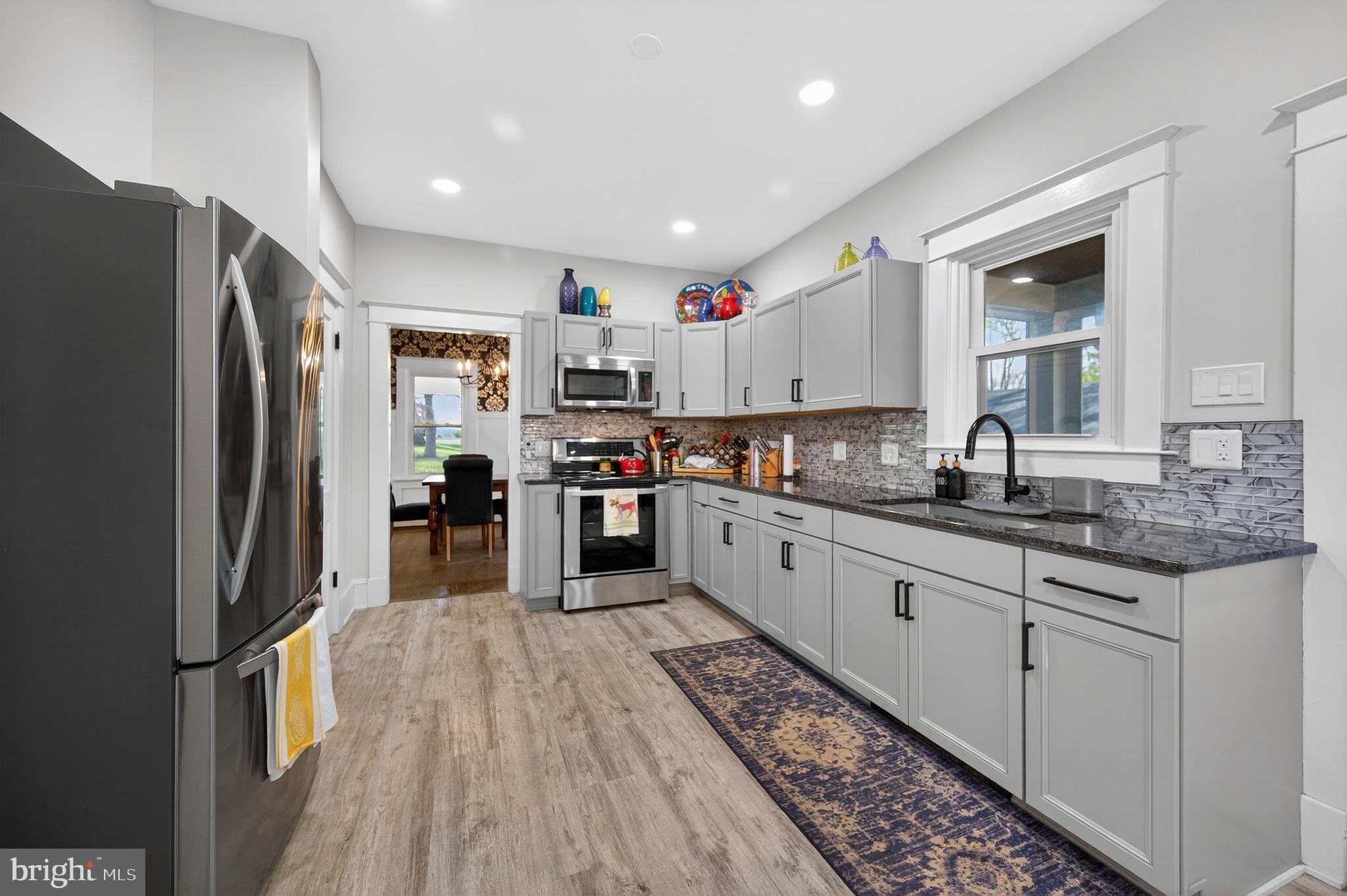 EDGEWOOD PARK - Residential