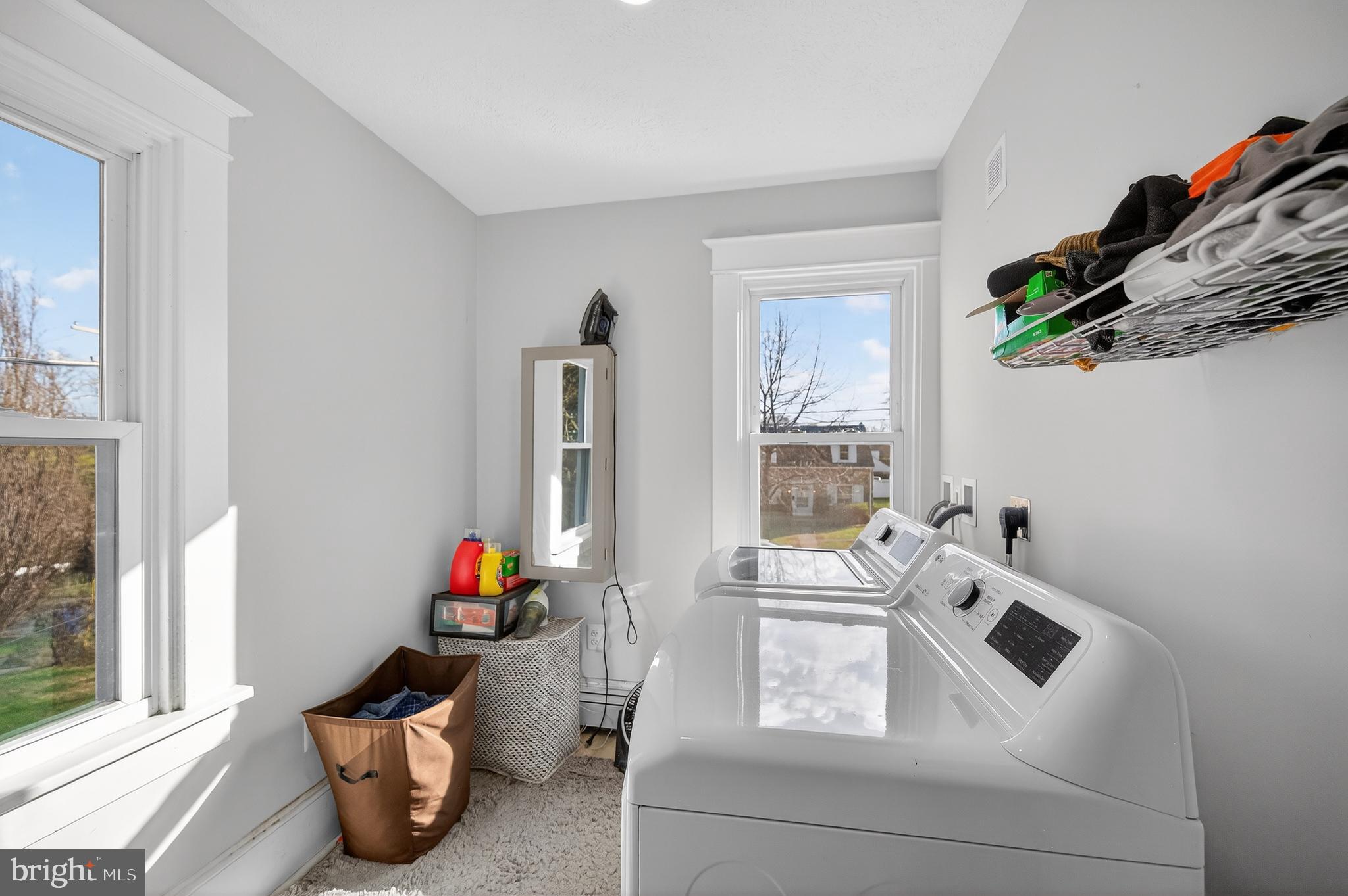 EDGEWOOD PARK - Residential