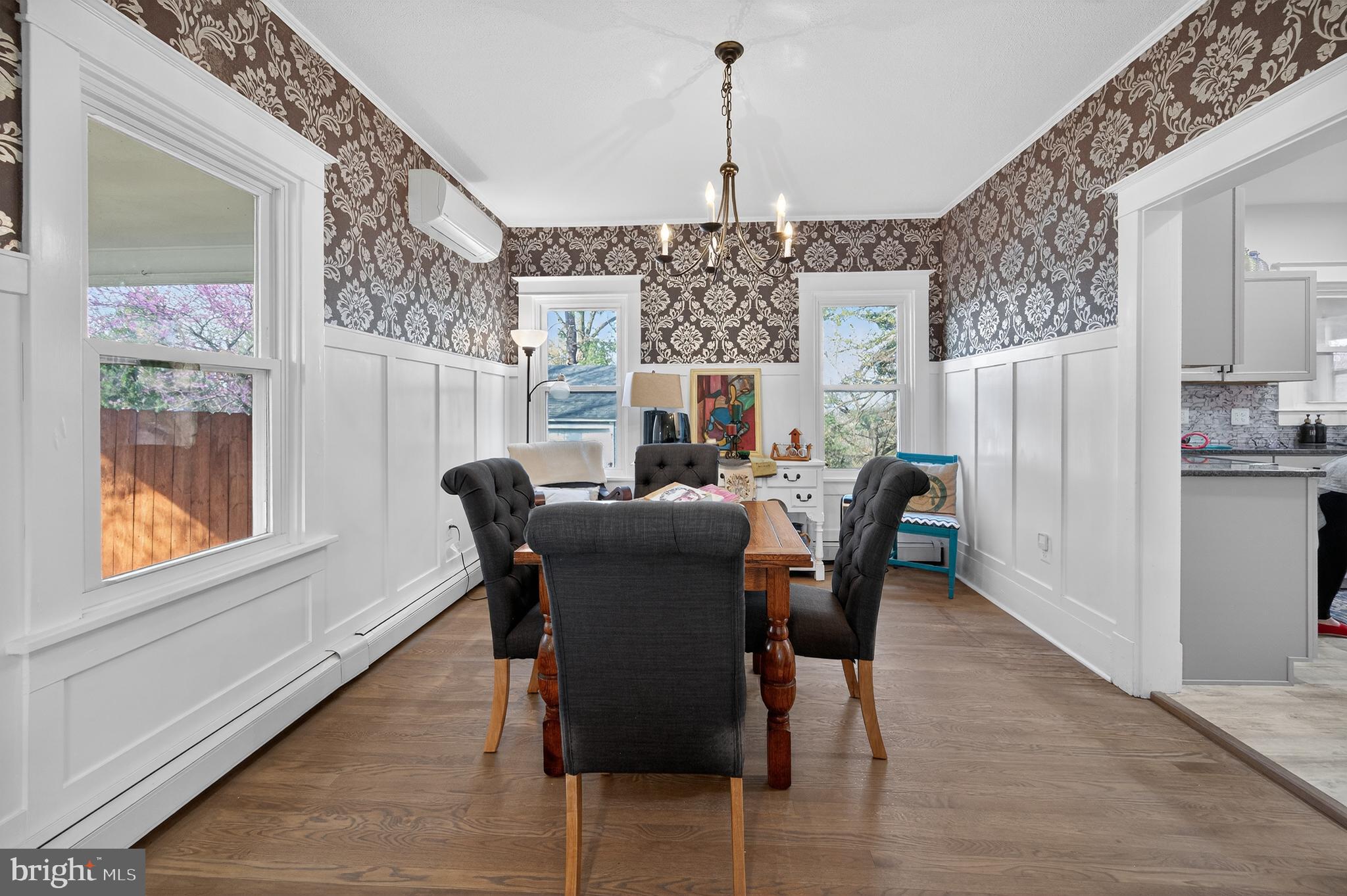 EDGEWOOD PARK - Residential