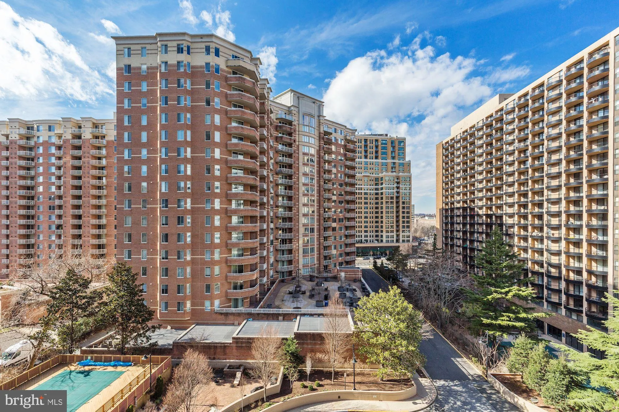 Arlington, Virginia 22202, United States, 1 Bedroom Bedrooms, ,1 BathroomBathrooms,Residential,Coming Soon,227668