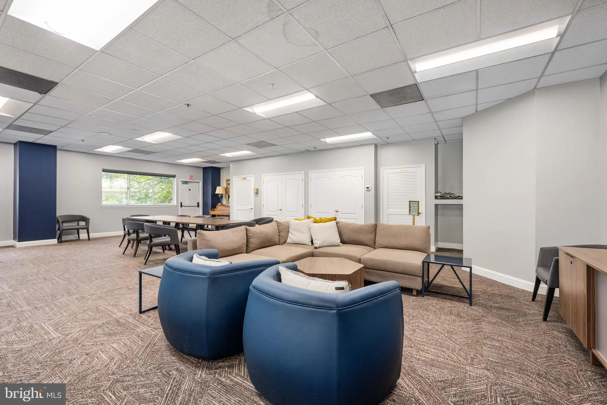 Arlington, Virginia 22202, United States, 1 Bedroom Bedrooms, ,1 BathroomBathrooms,Residential,Coming Soon,227668