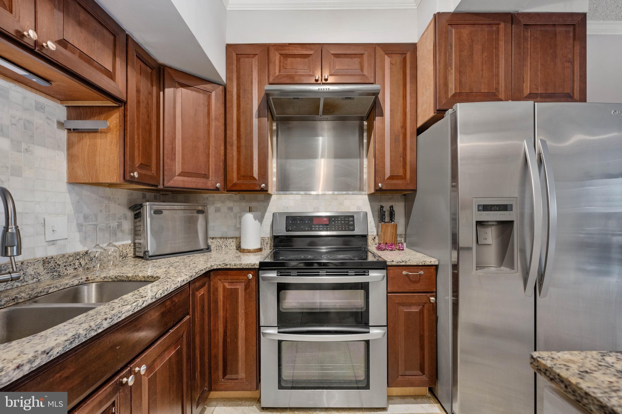 1211 S EADS STREET S 711