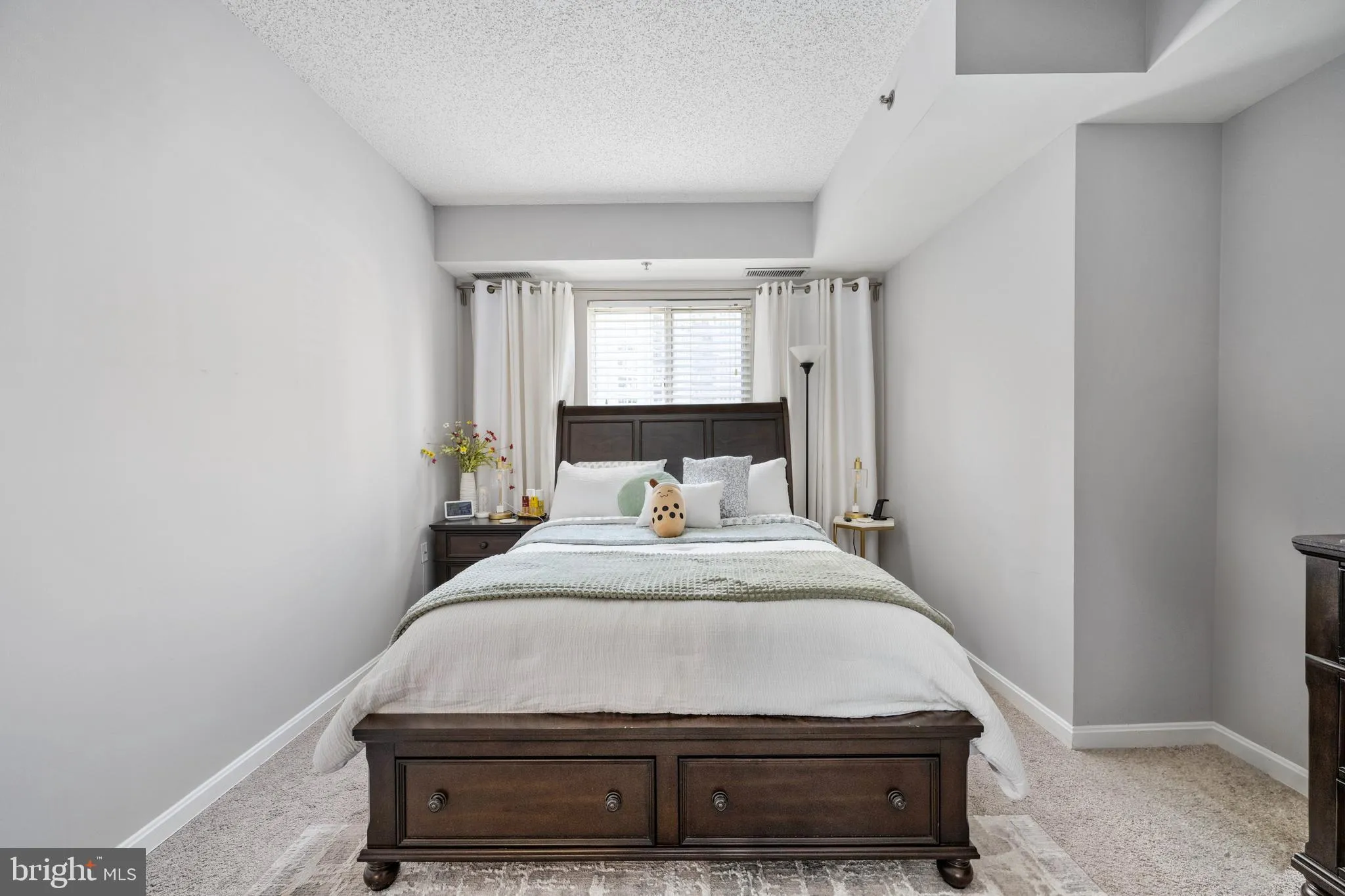 Arlington, Virginia 22202, United States, 1 Bedroom Bedrooms, ,1 BathroomBathrooms,Residential,Coming Soon,227668