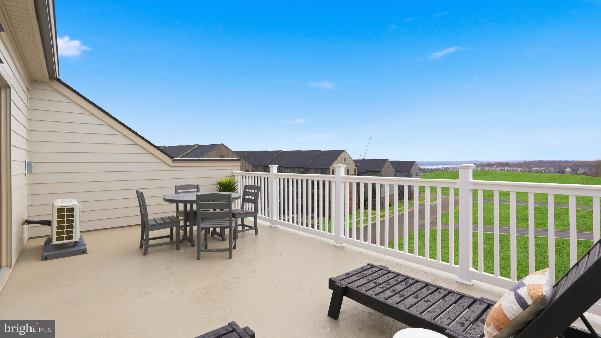 POTOMAC SHORES - Residential