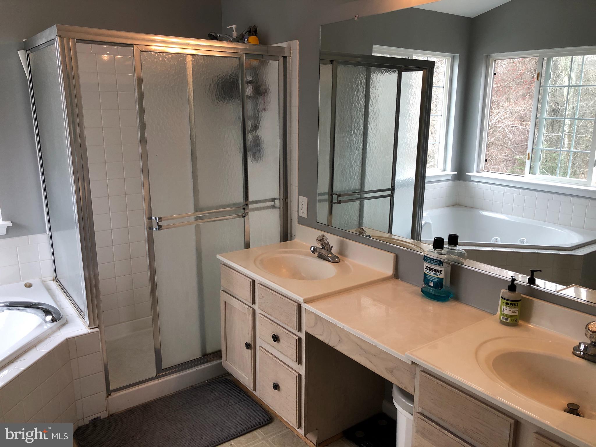 ARAGONA VILLAGE - Residential