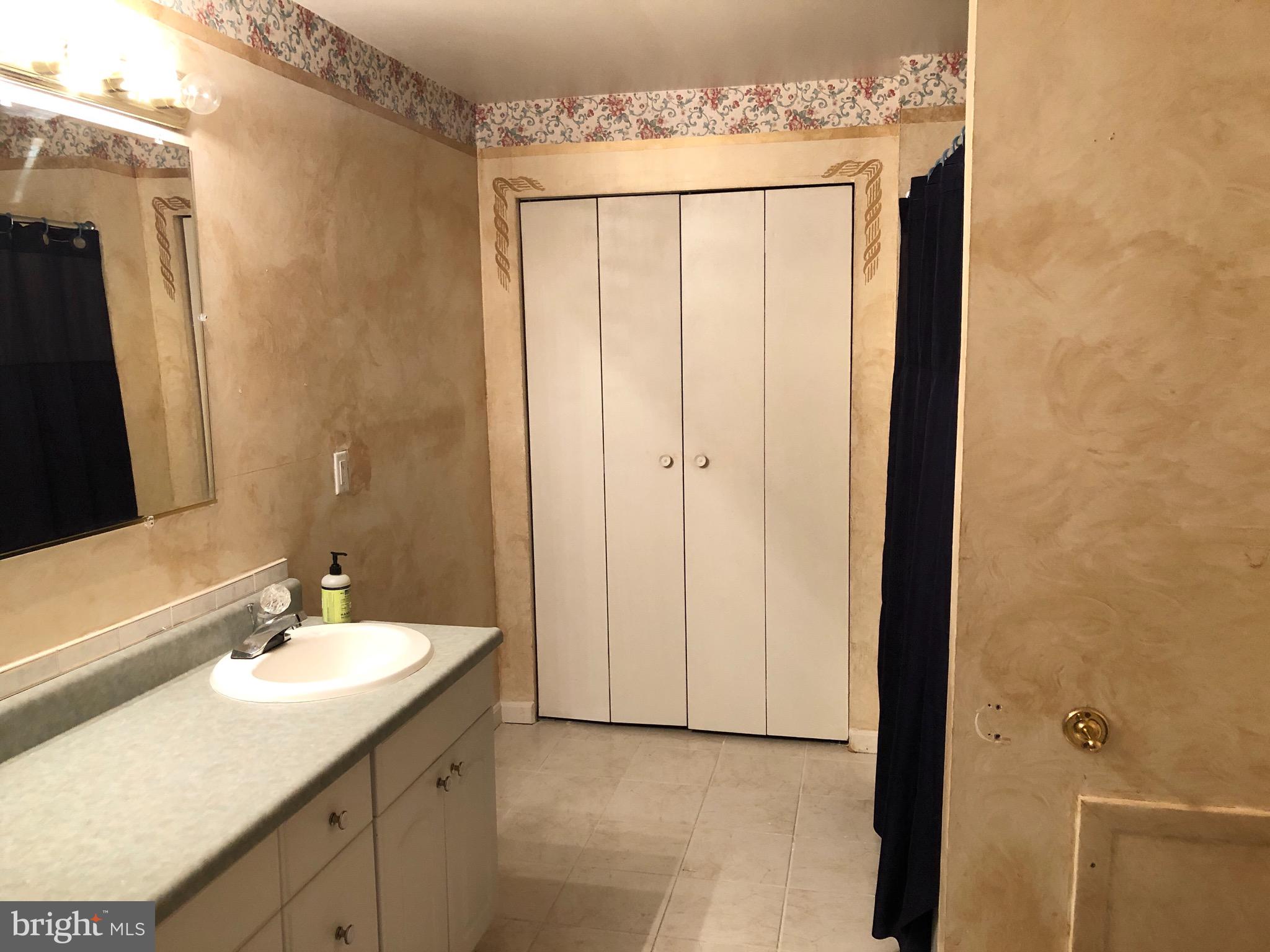 ARAGONA VILLAGE - Residential