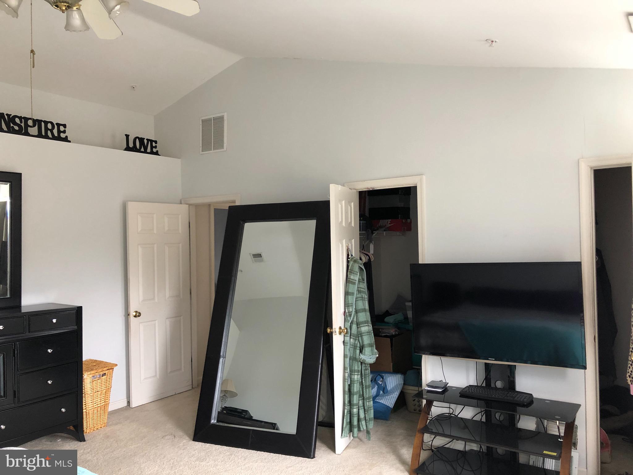 ARAGONA VILLAGE - Residential