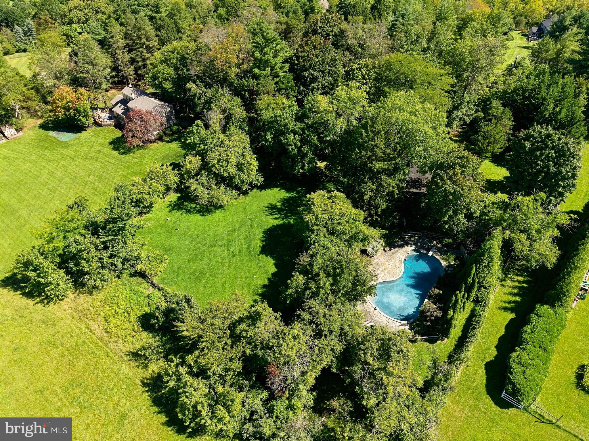 195 WOODHILL ROAD