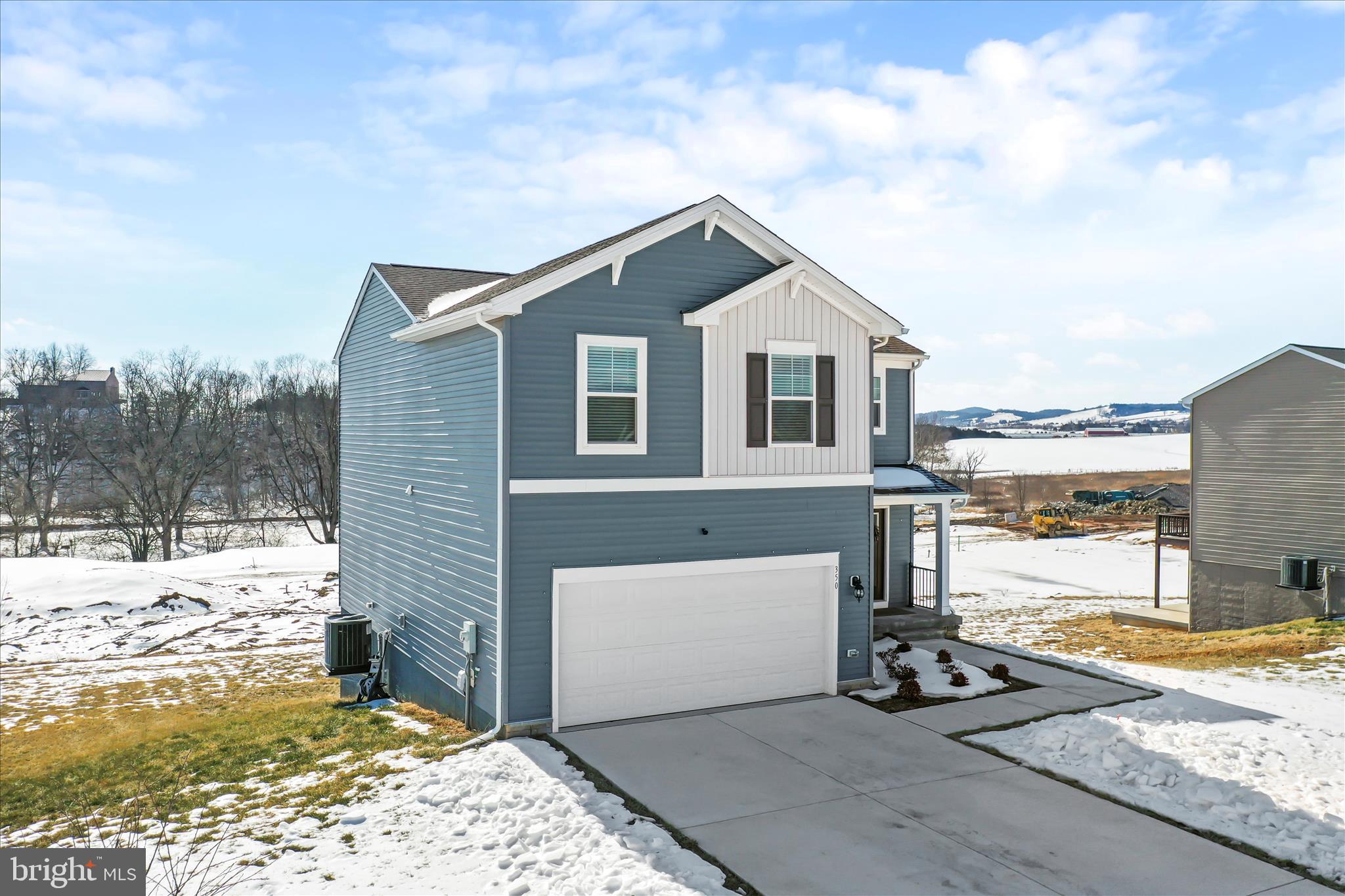 COYOTE RUN - Residential