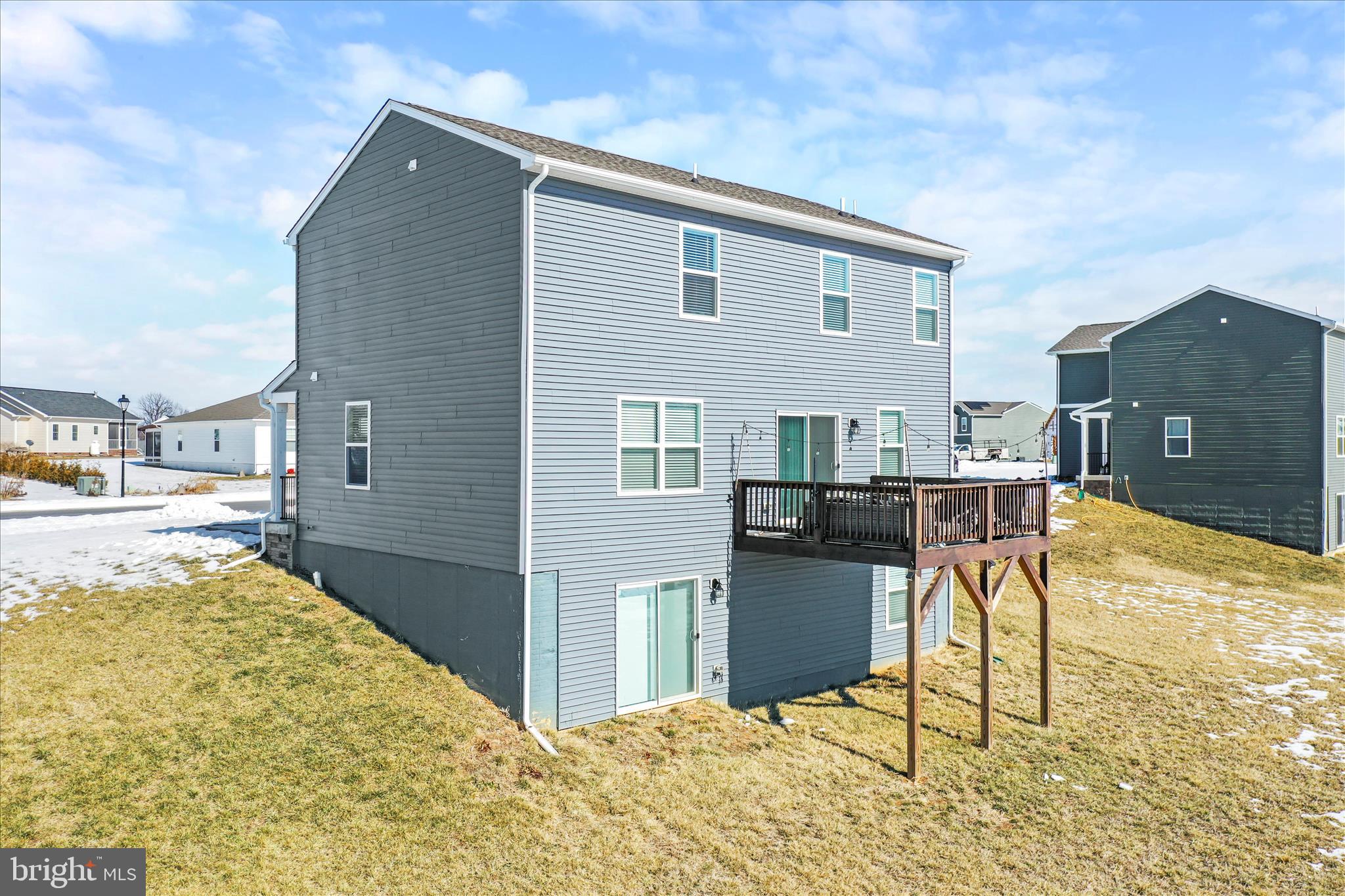 COYOTE RUN - Residential