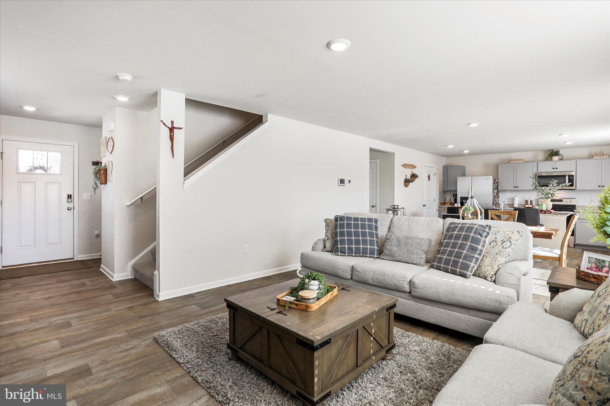 COYOTE RUN - Residential