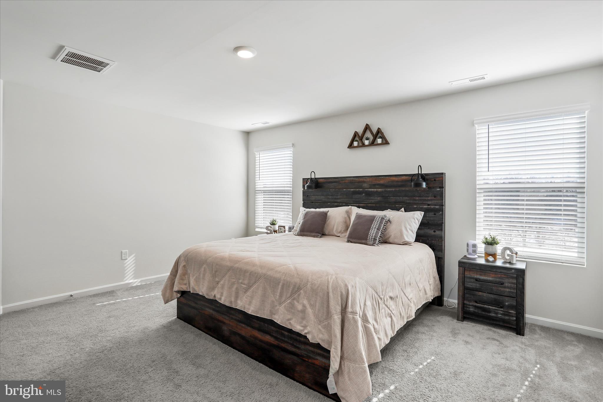 COYOTE RUN - Residential