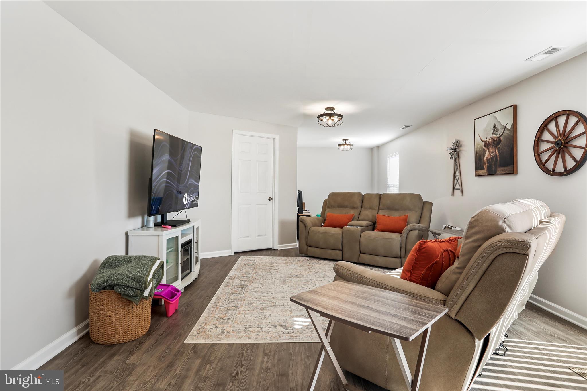 COYOTE RUN - Residential