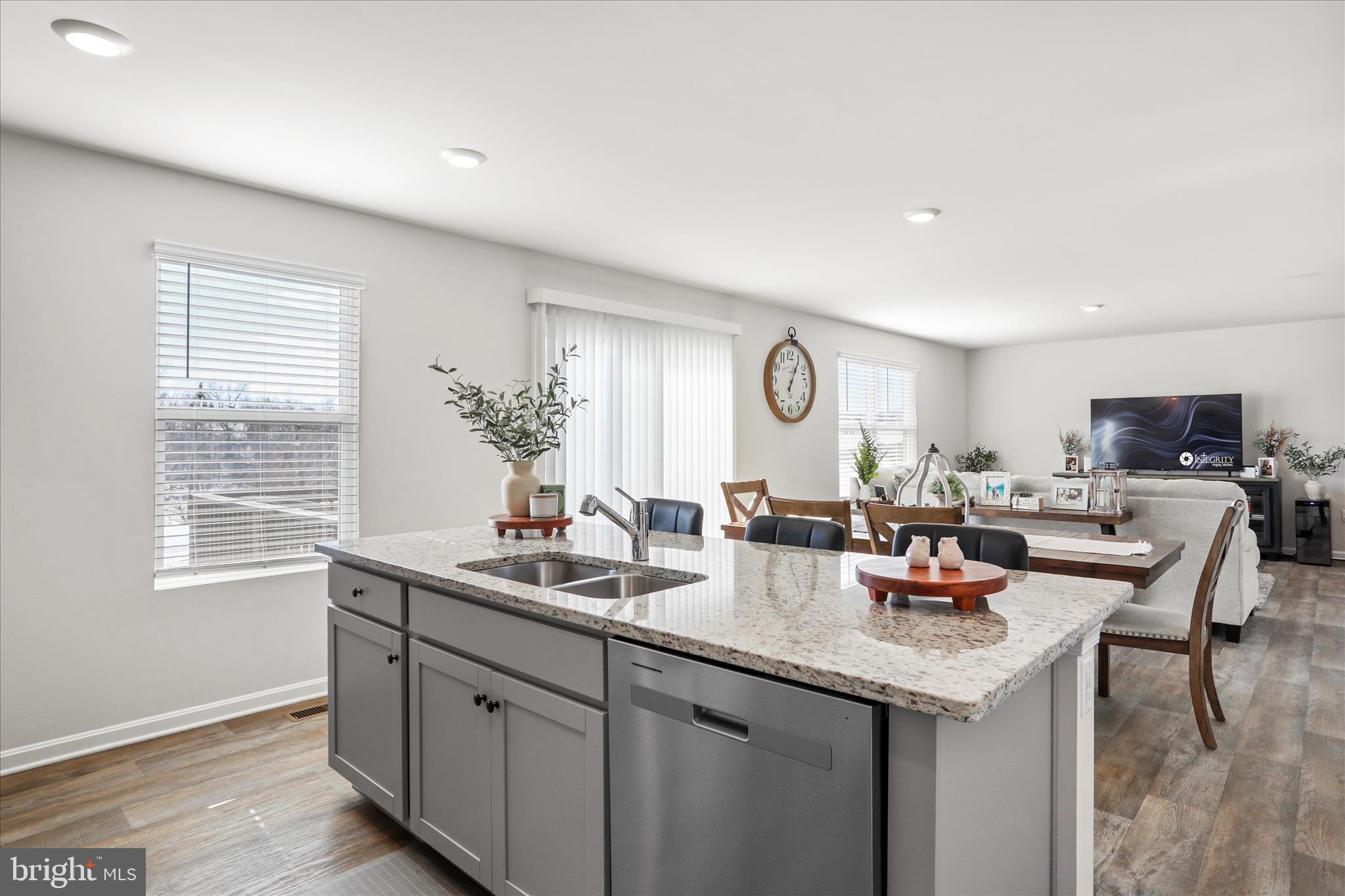 COYOTE RUN - Residential