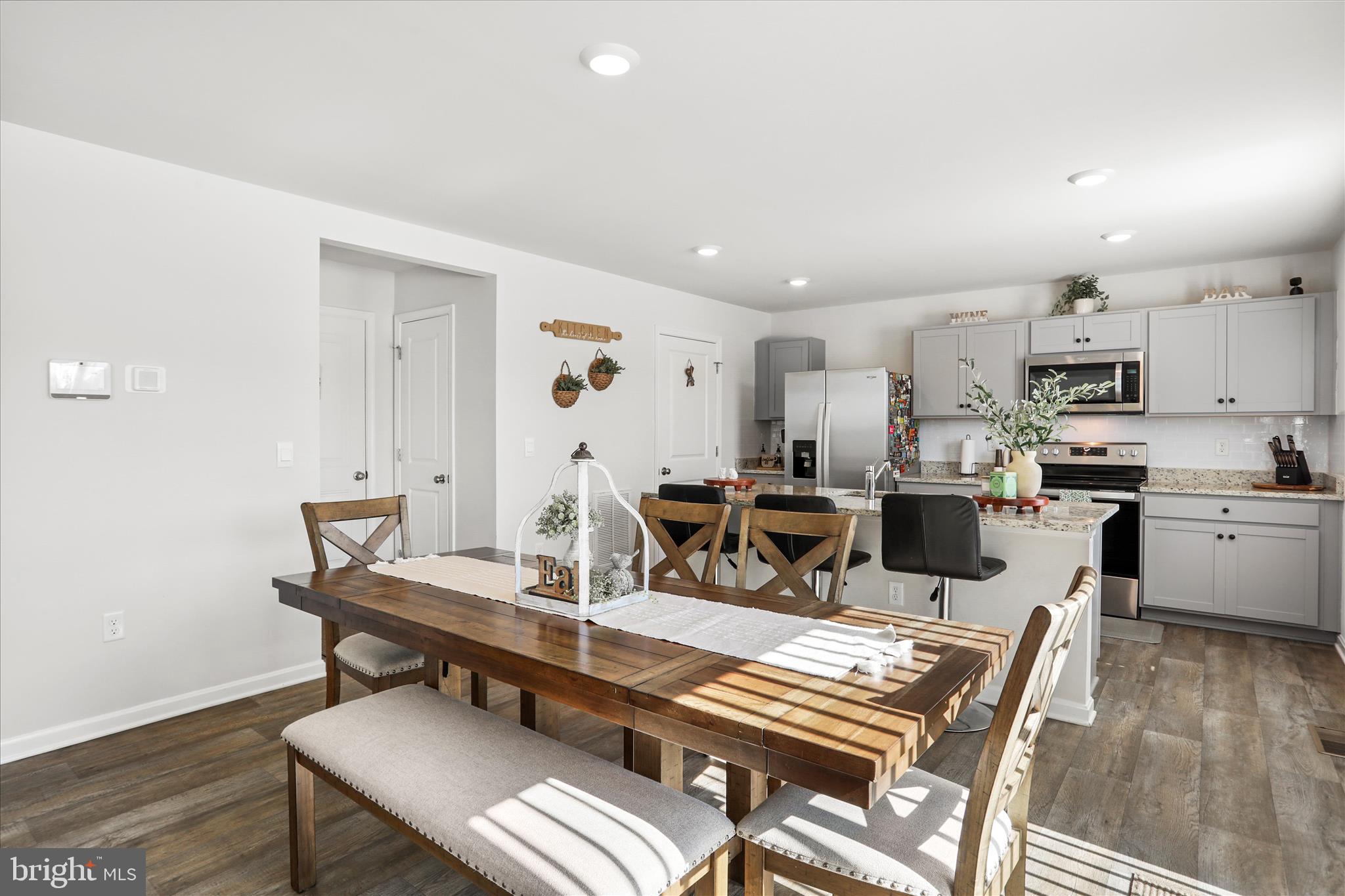 COYOTE RUN - Residential